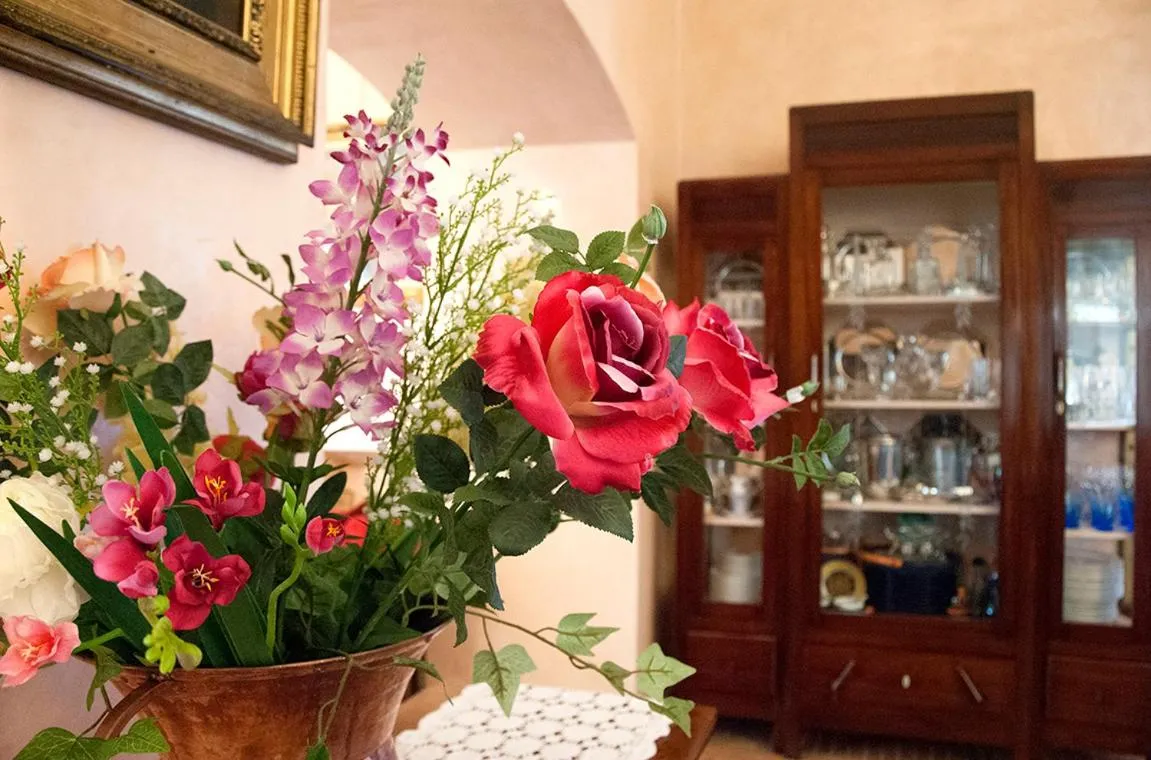 Decorative detail in Il Barone del Mare