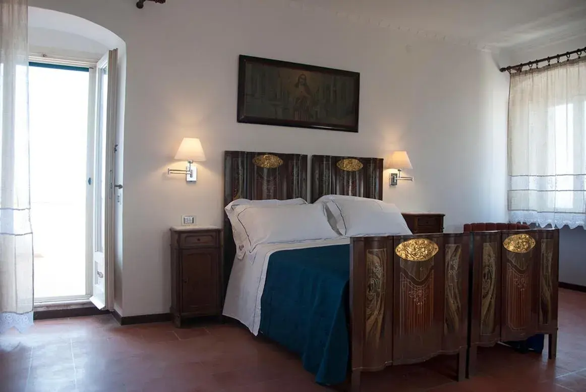 Deluxe Double Room with Balcony and Sea View in Il Barone del Mare Deluxe Double Room with Balcony and Sea View in Il Barone del Mare