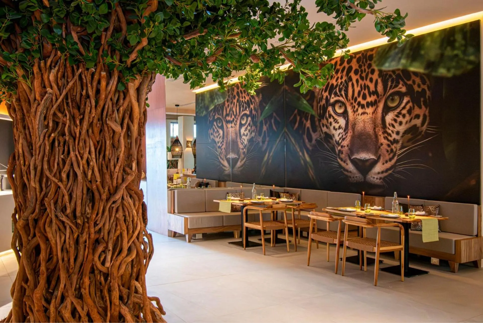 Restaurant/places to eat in Hotel NYX Cancun