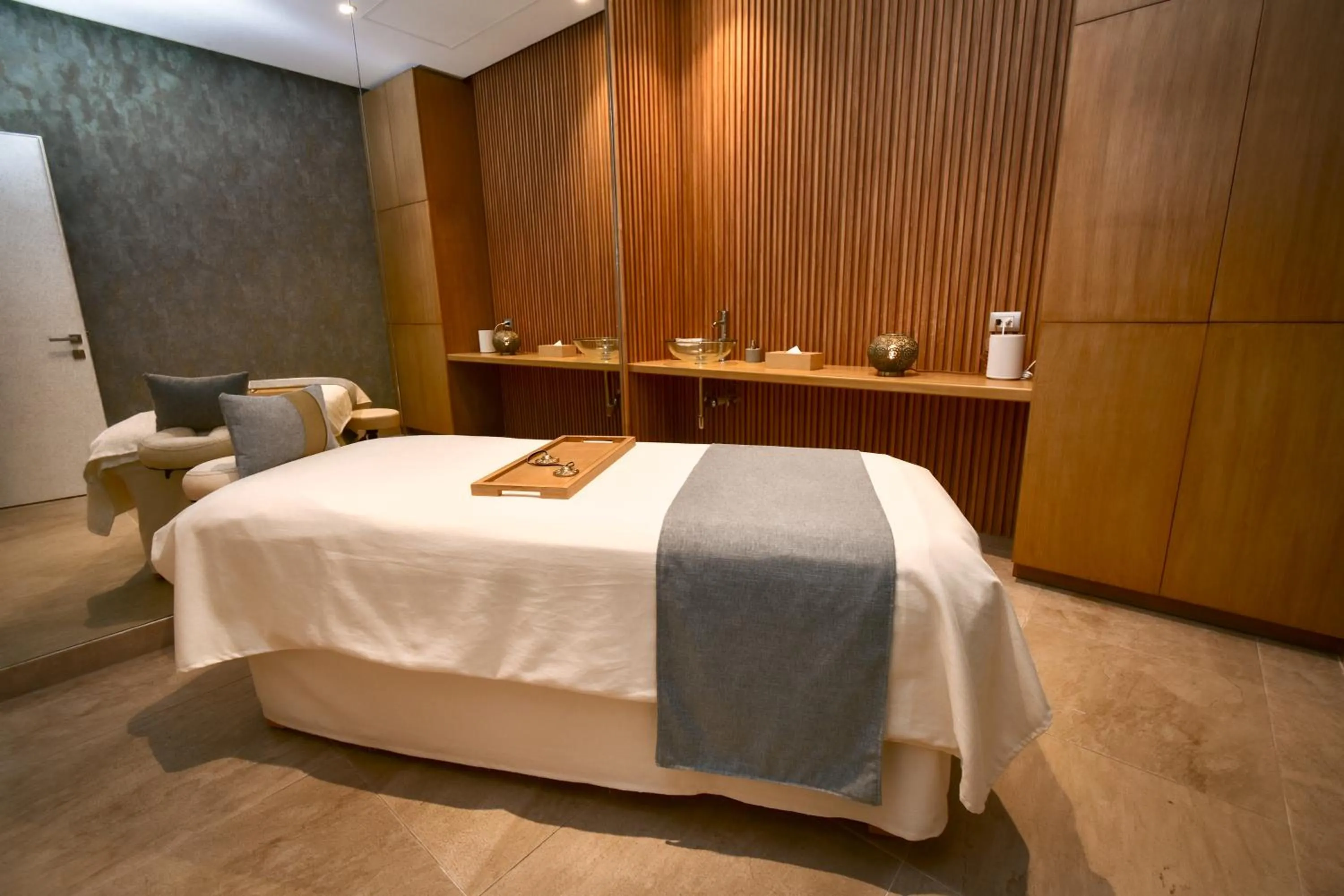 Massage, Bed in Hotel NYX Cancun