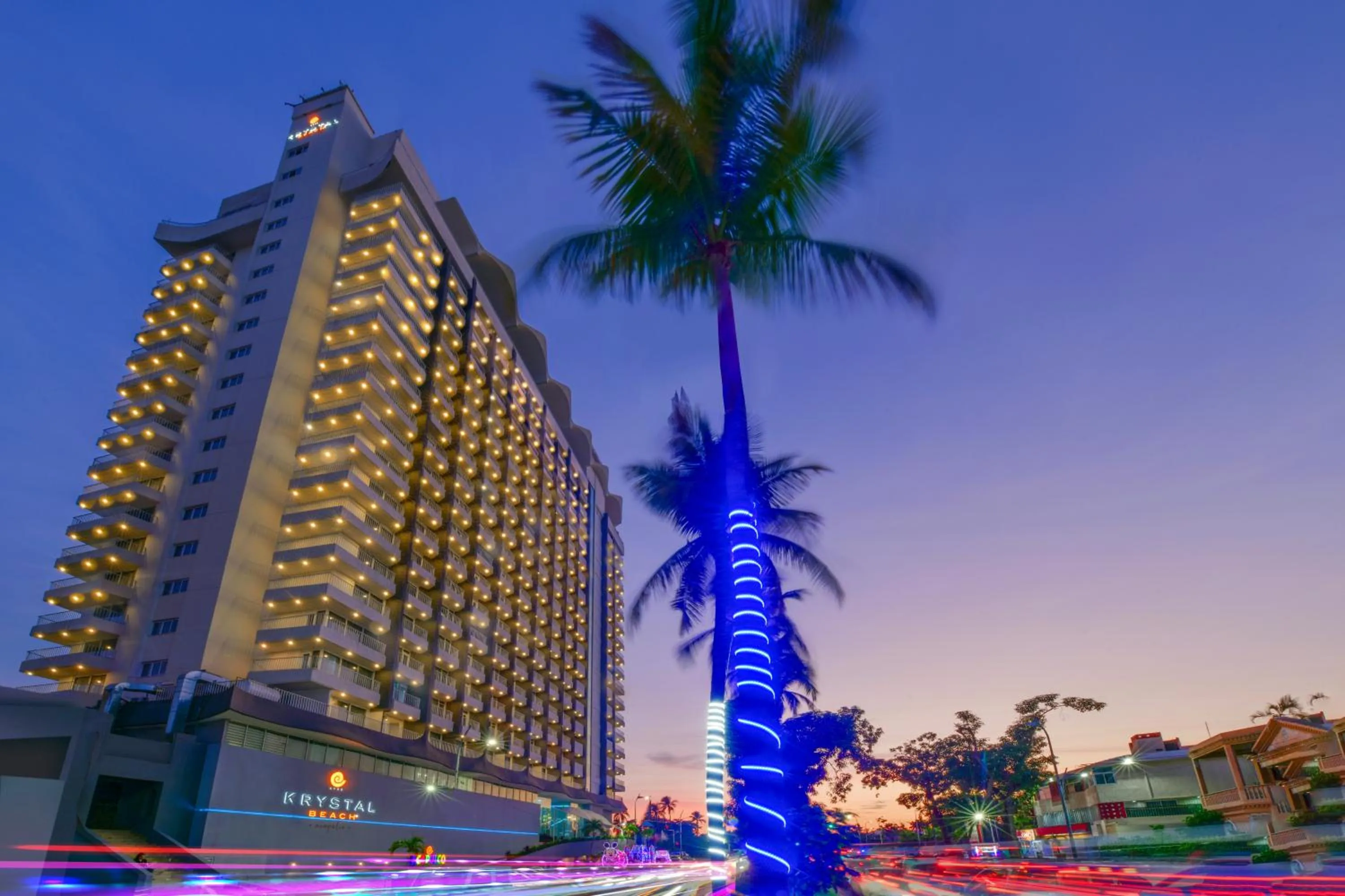 Property building in Krystal Beach Acapulco