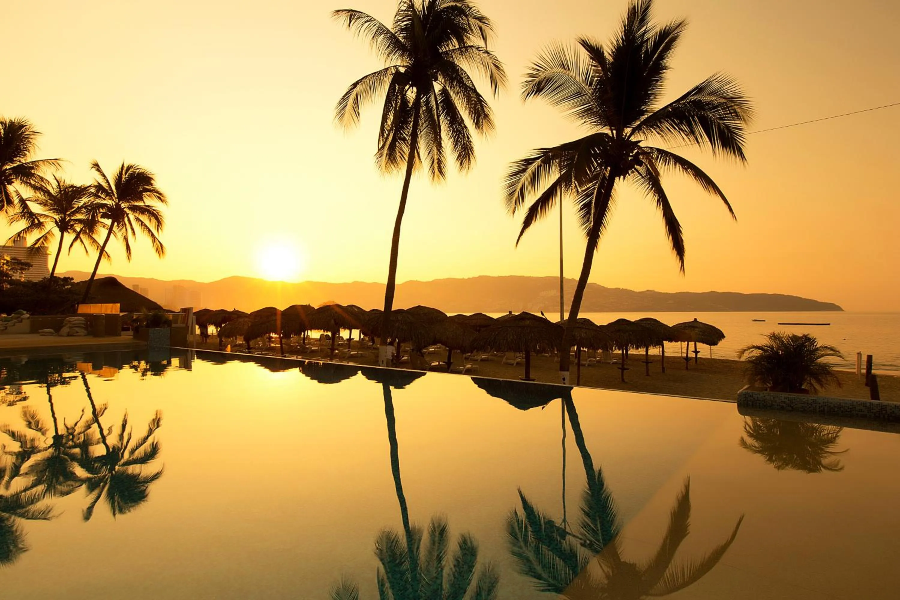 Sunset in Krystal Beach Acapulco