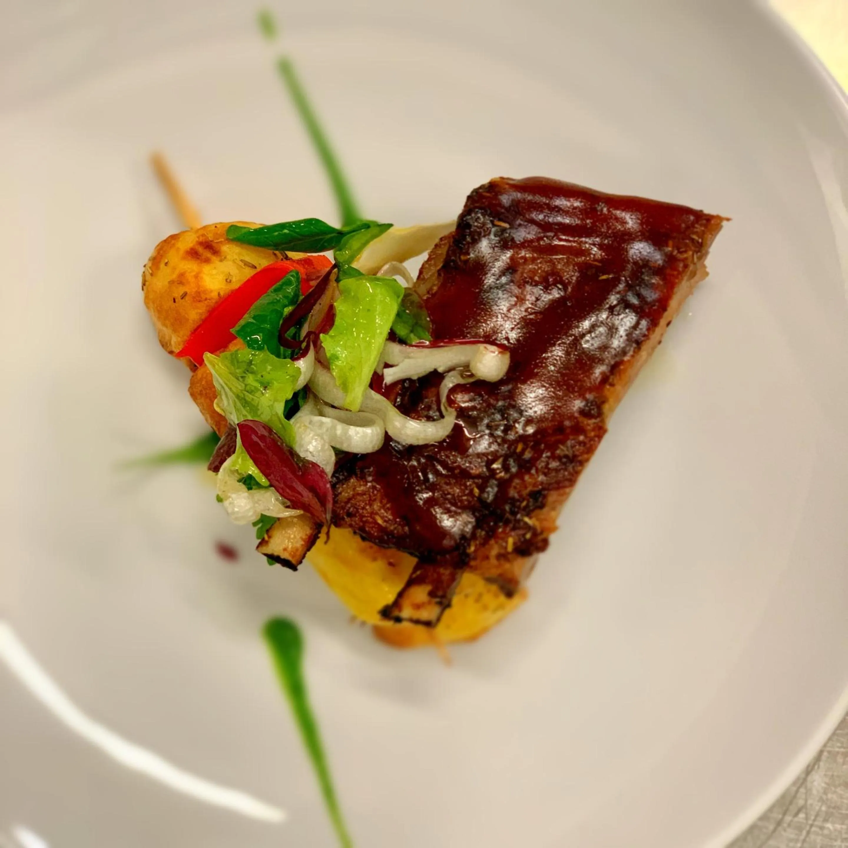 Restaurant/places to eat in Hotel Diana