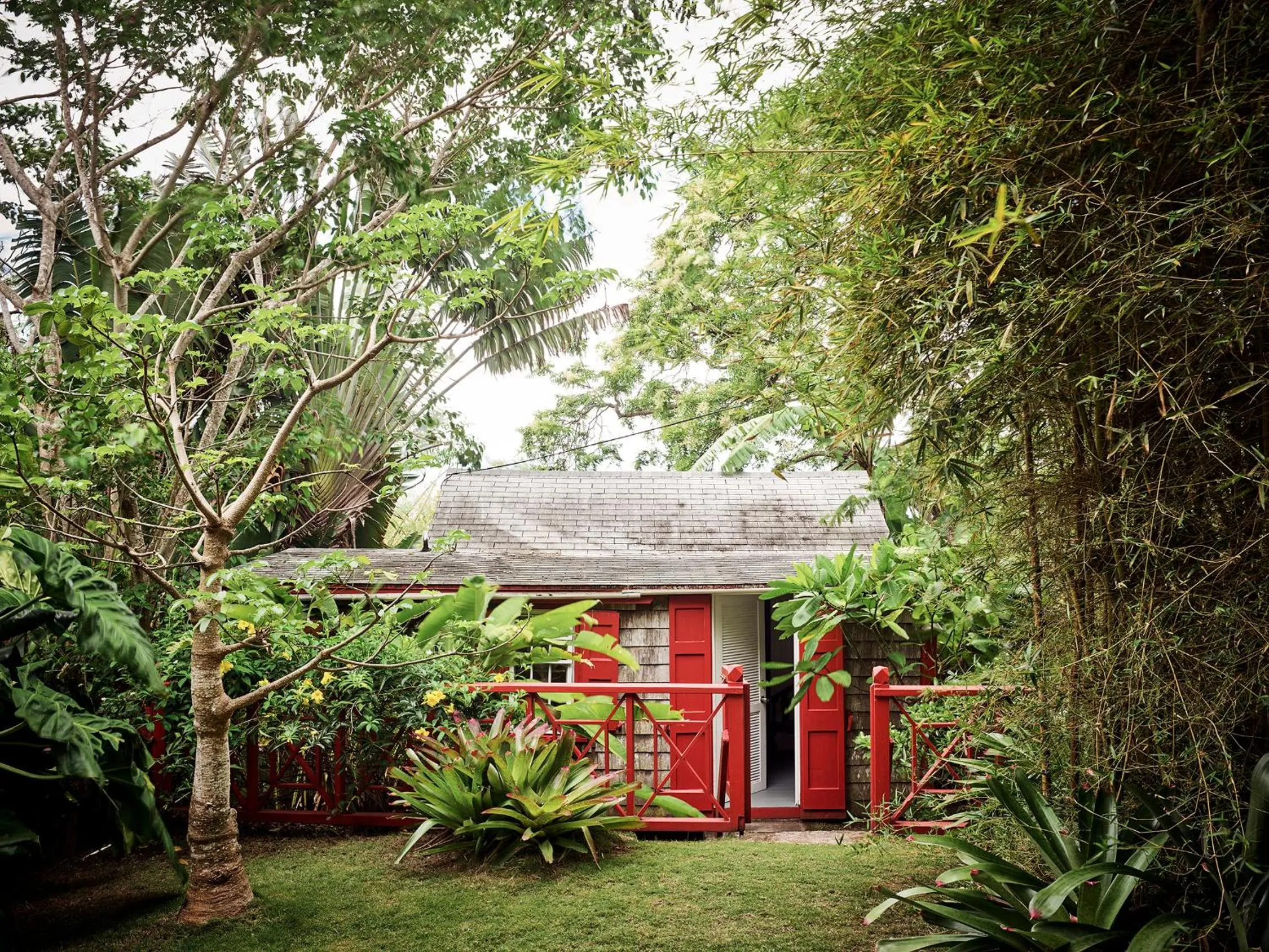 Facade/entrance in Golden Rock Nevis
