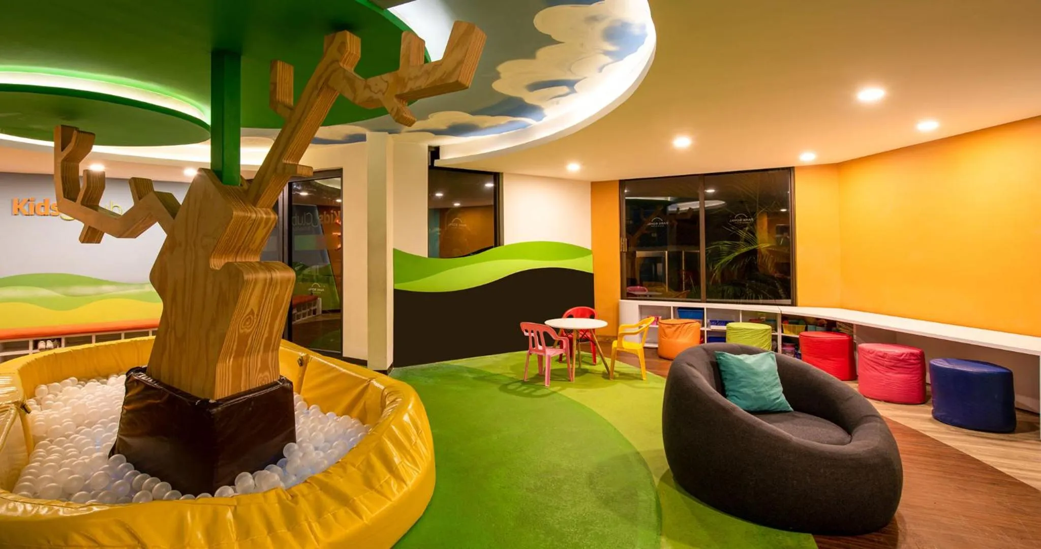 Kids's club in Park Royal Beach Acapulco - All Inclusive