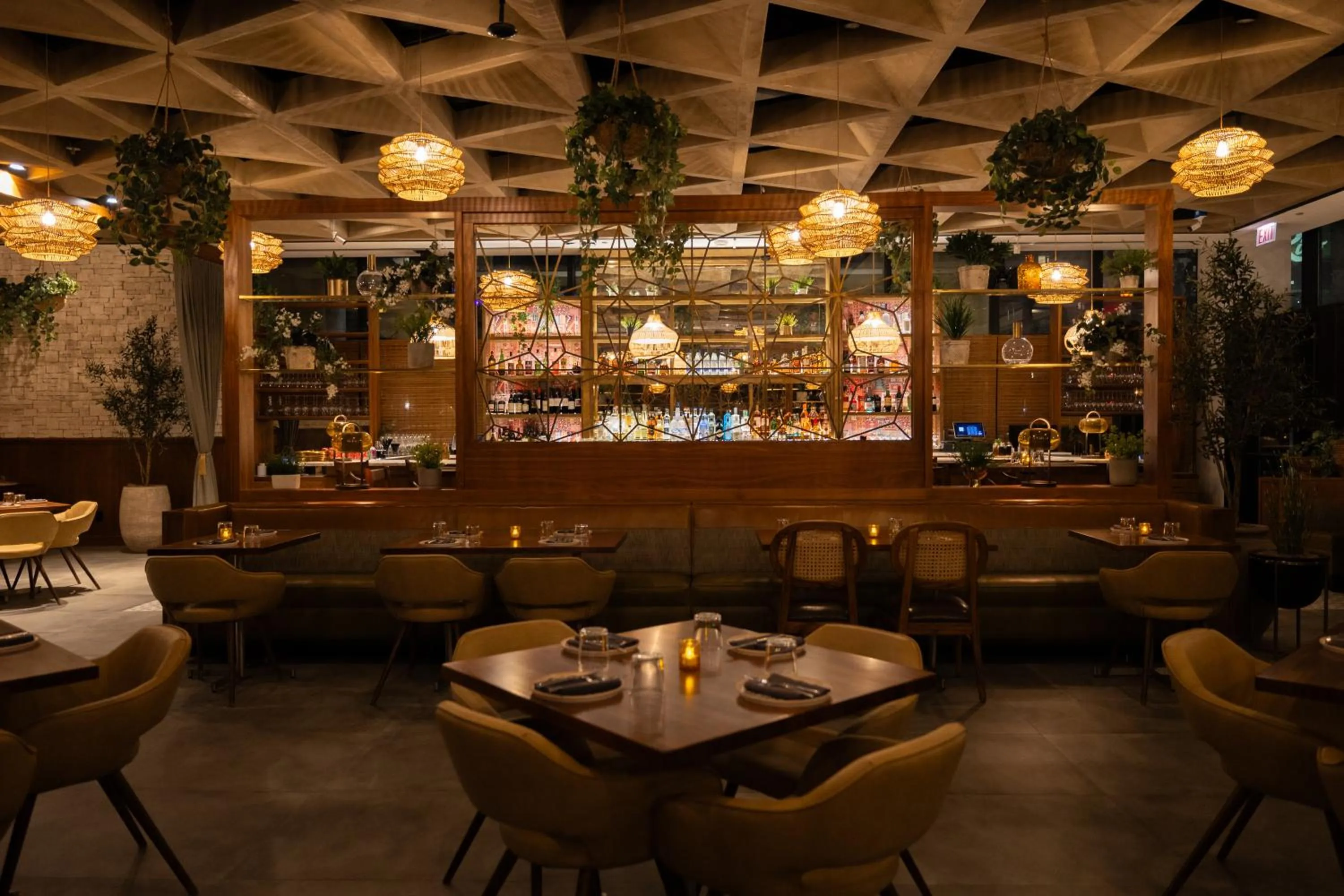 Restaurant/places to eat in Godfrey Hotel Chicago