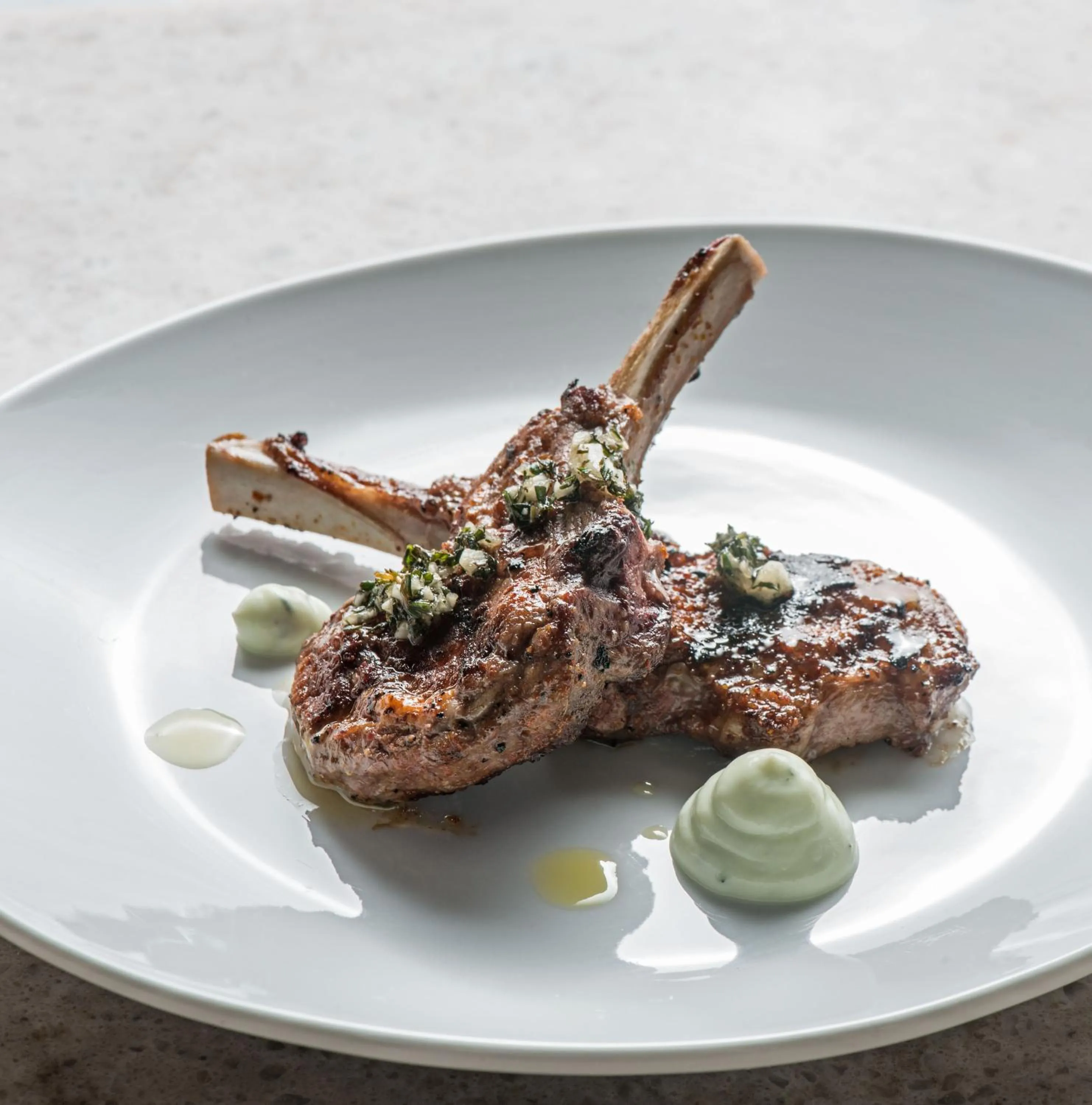 Restaurant/places to eat in Godfrey Hotel Chicago