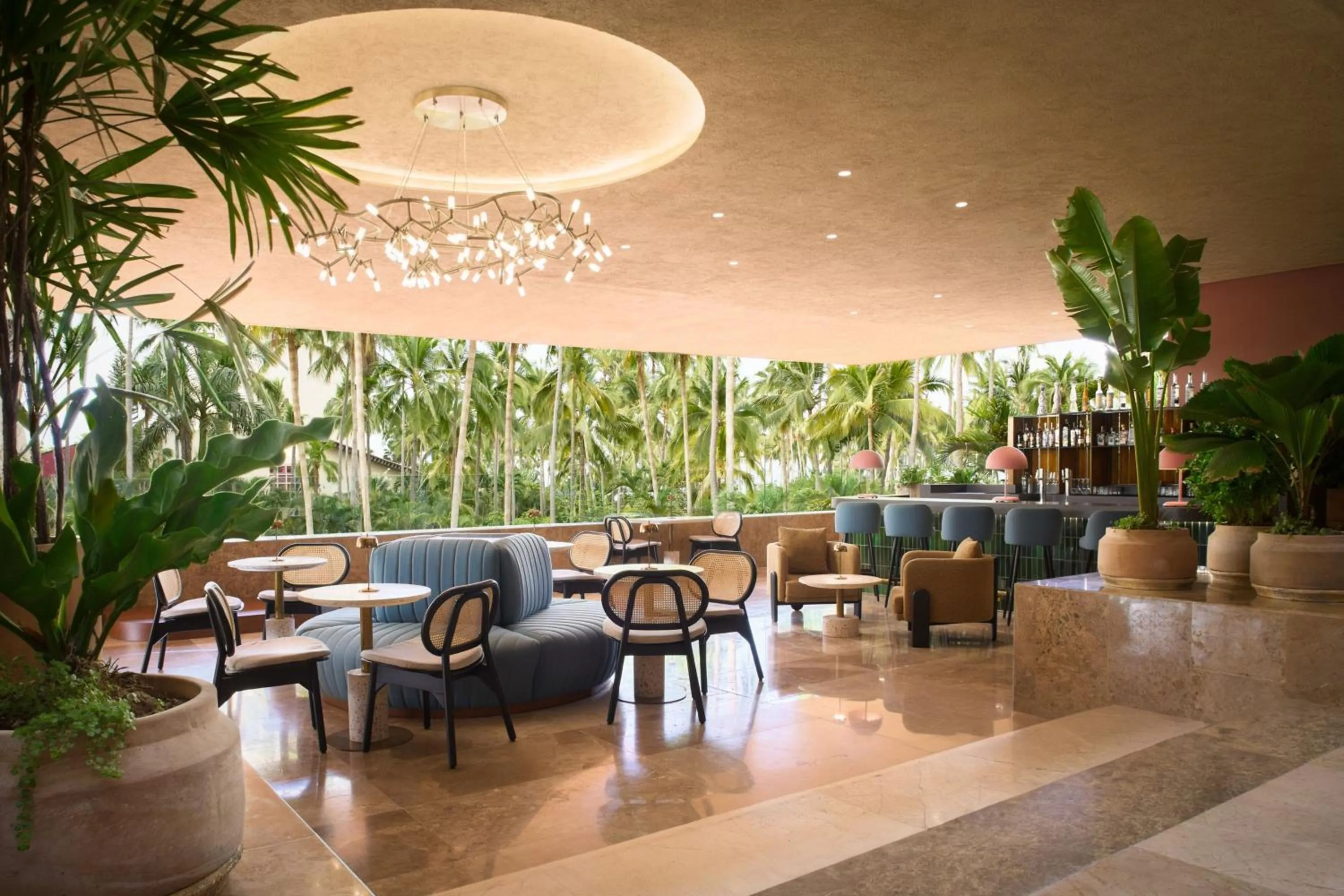 Lounge or bar in The Westin Resort & Spa, Puerto Vallarta