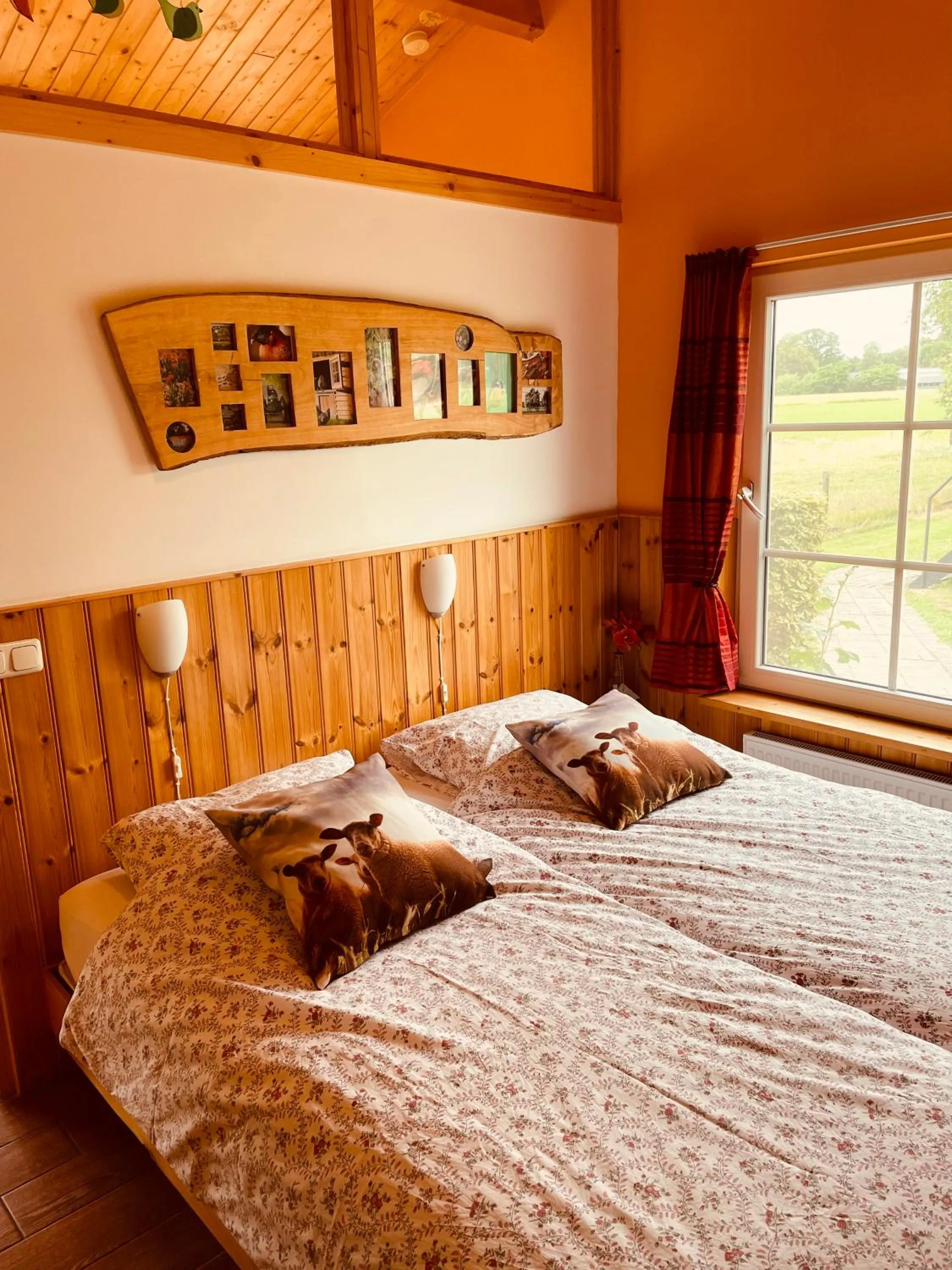 Bedroom, Bed in Erve Dikkeboer