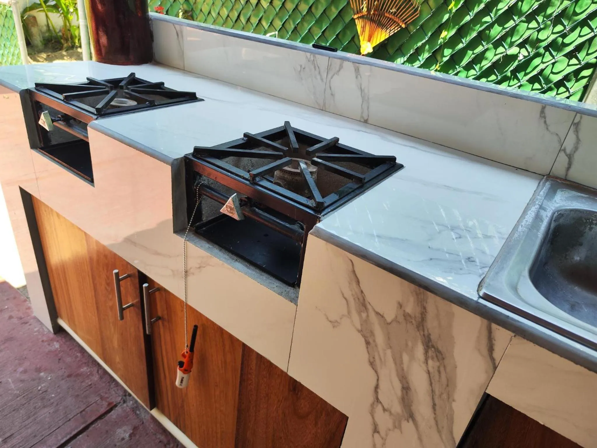 Communal kitchen in Hotel J.B.