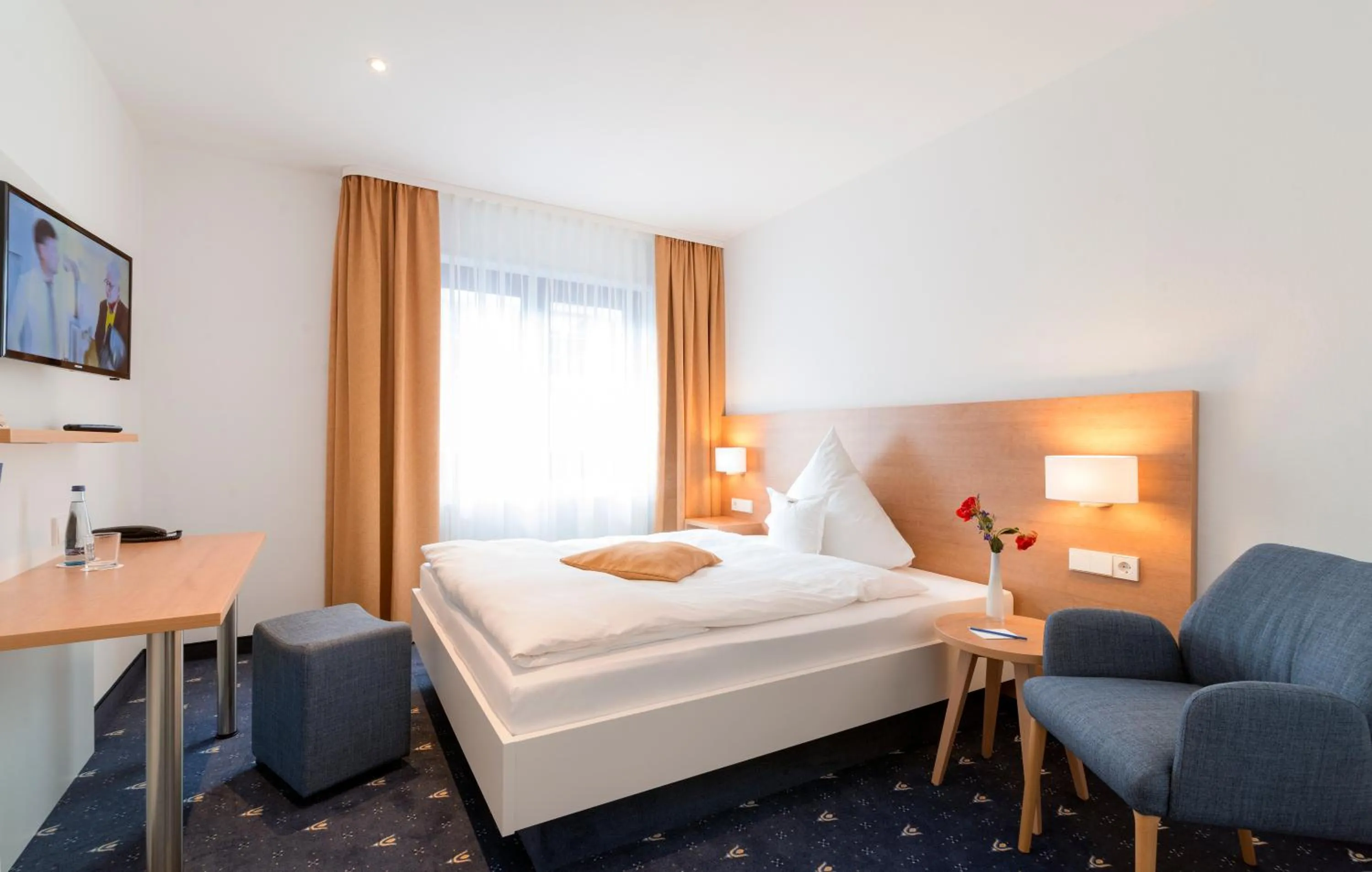 Photo of the whole room, Bed in Hotel Adler Post