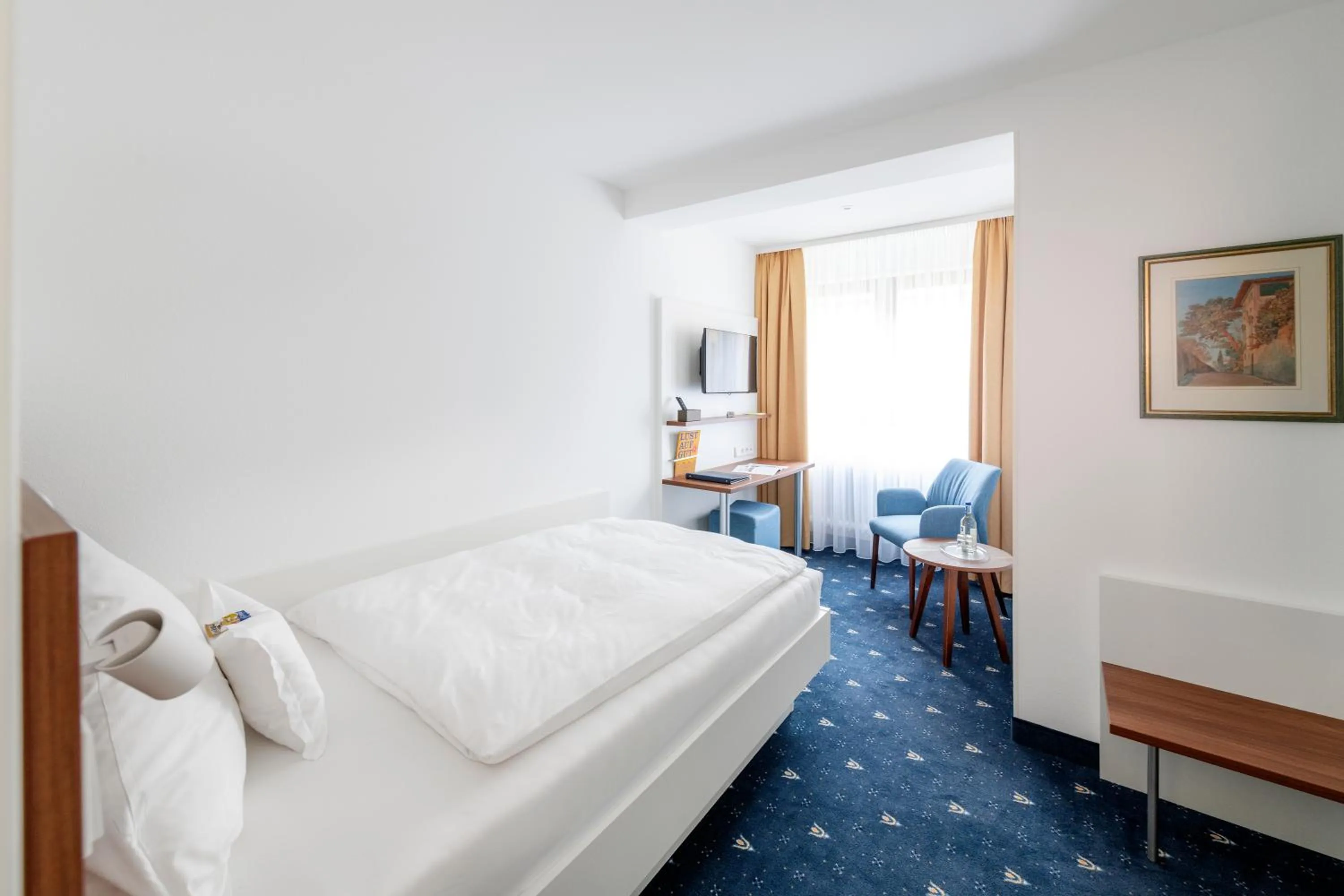 Photo of the whole room, Bed in Hotel Adler Post