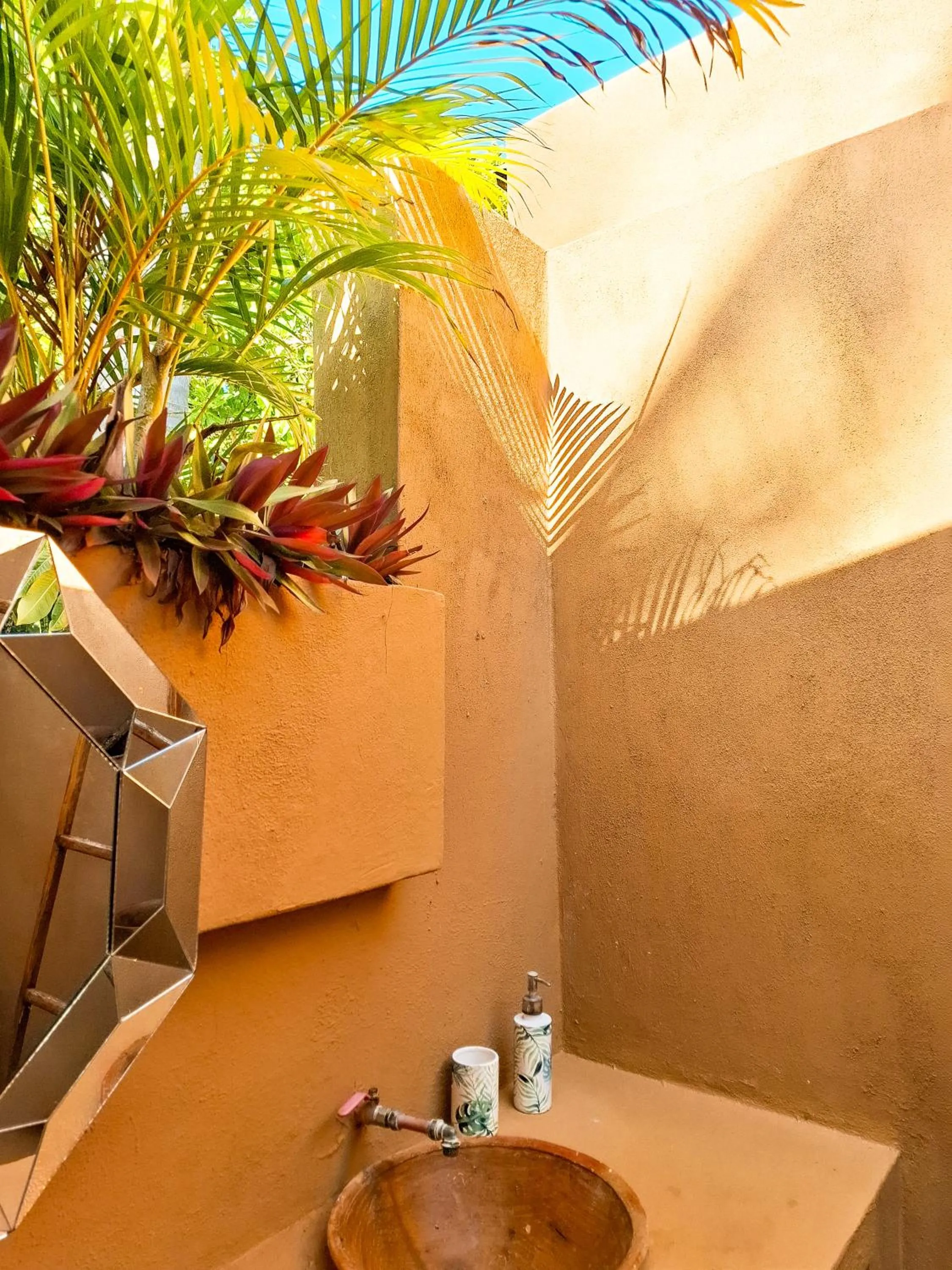 Bathroom in Mozambeat Motel