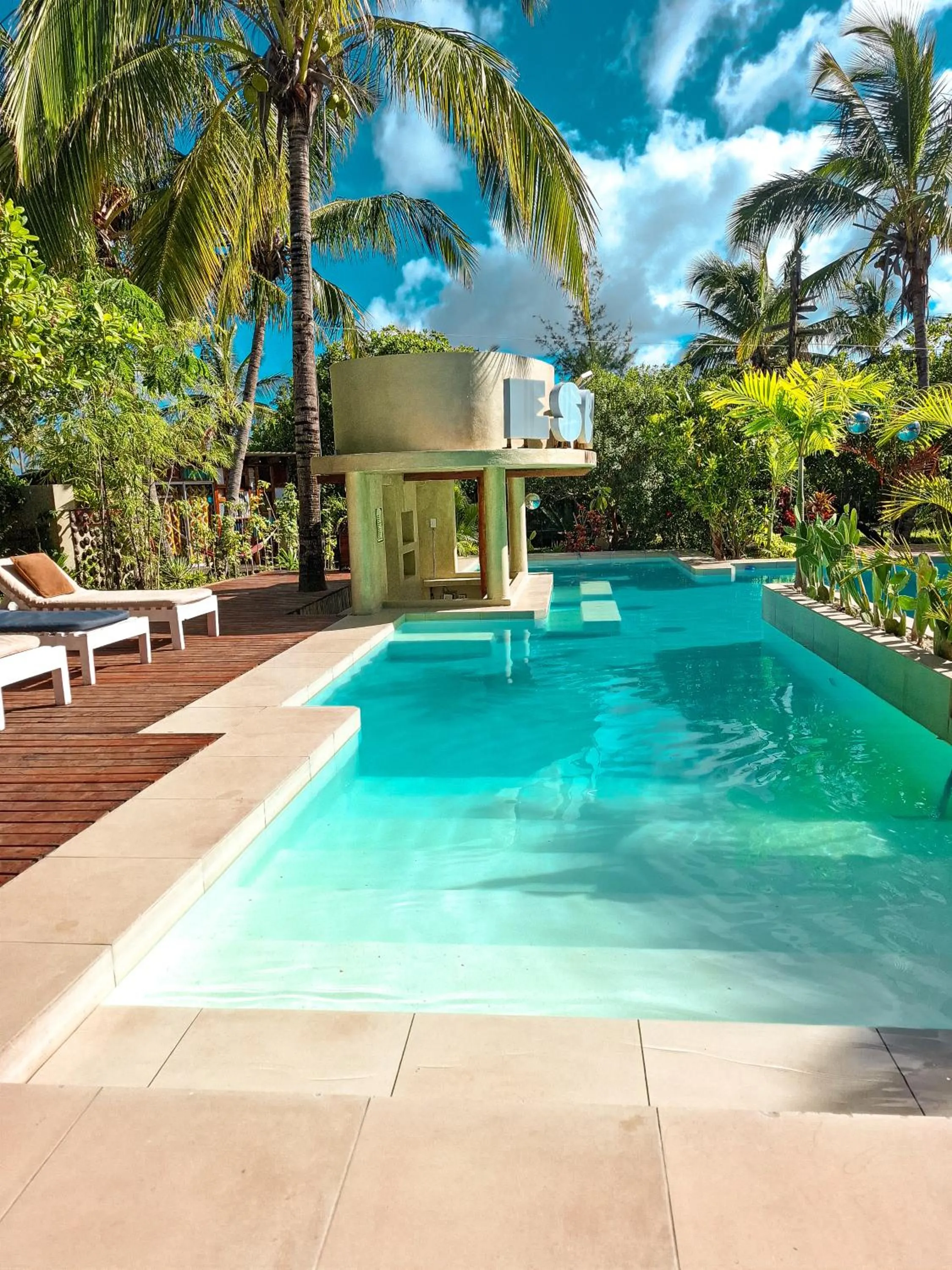 Swimming pool in Mozambeat Motel