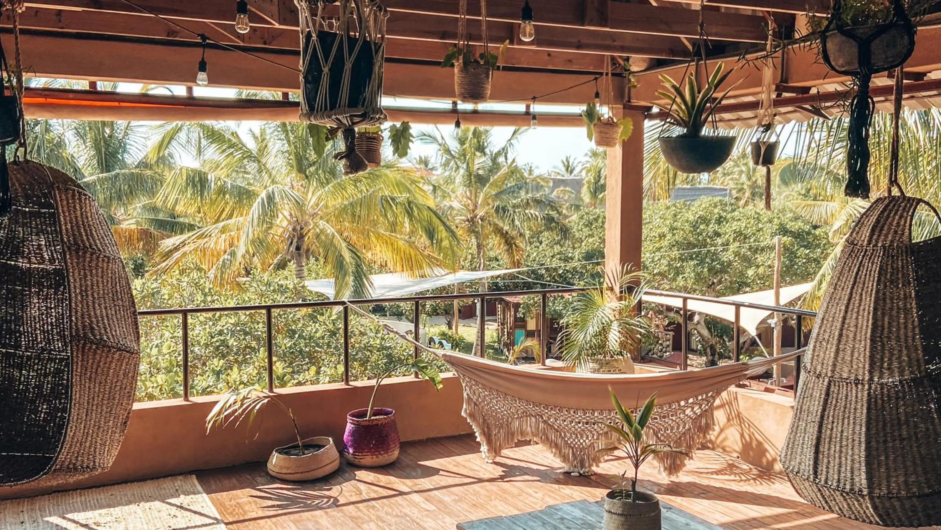 Communal lounge/ TV room in Mozambeat Motel