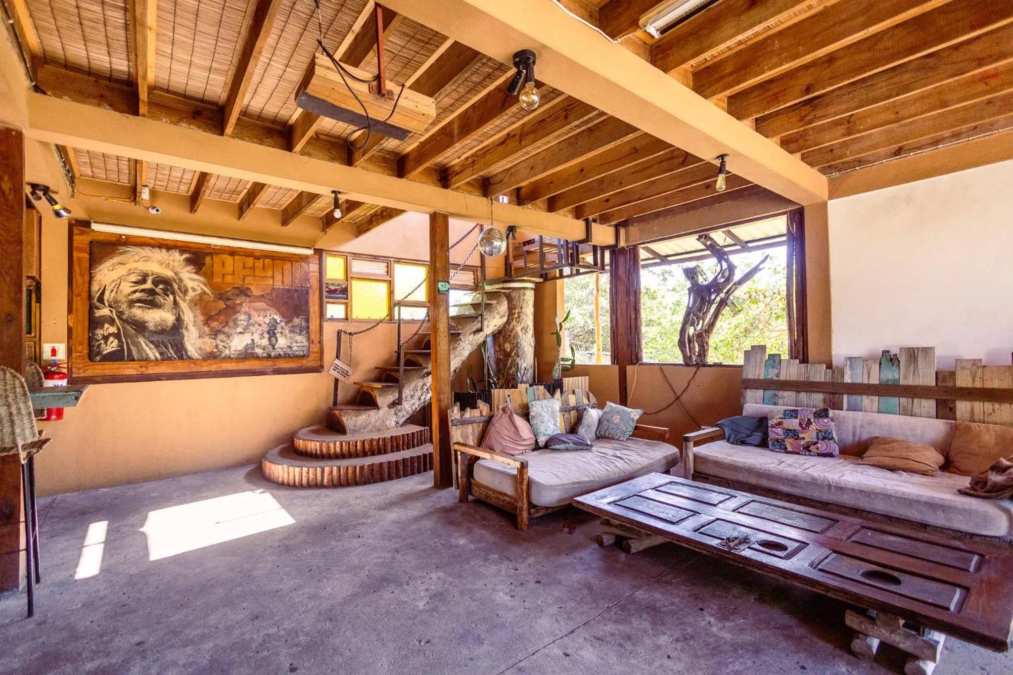 Decorative detail in Mozambeat Motel