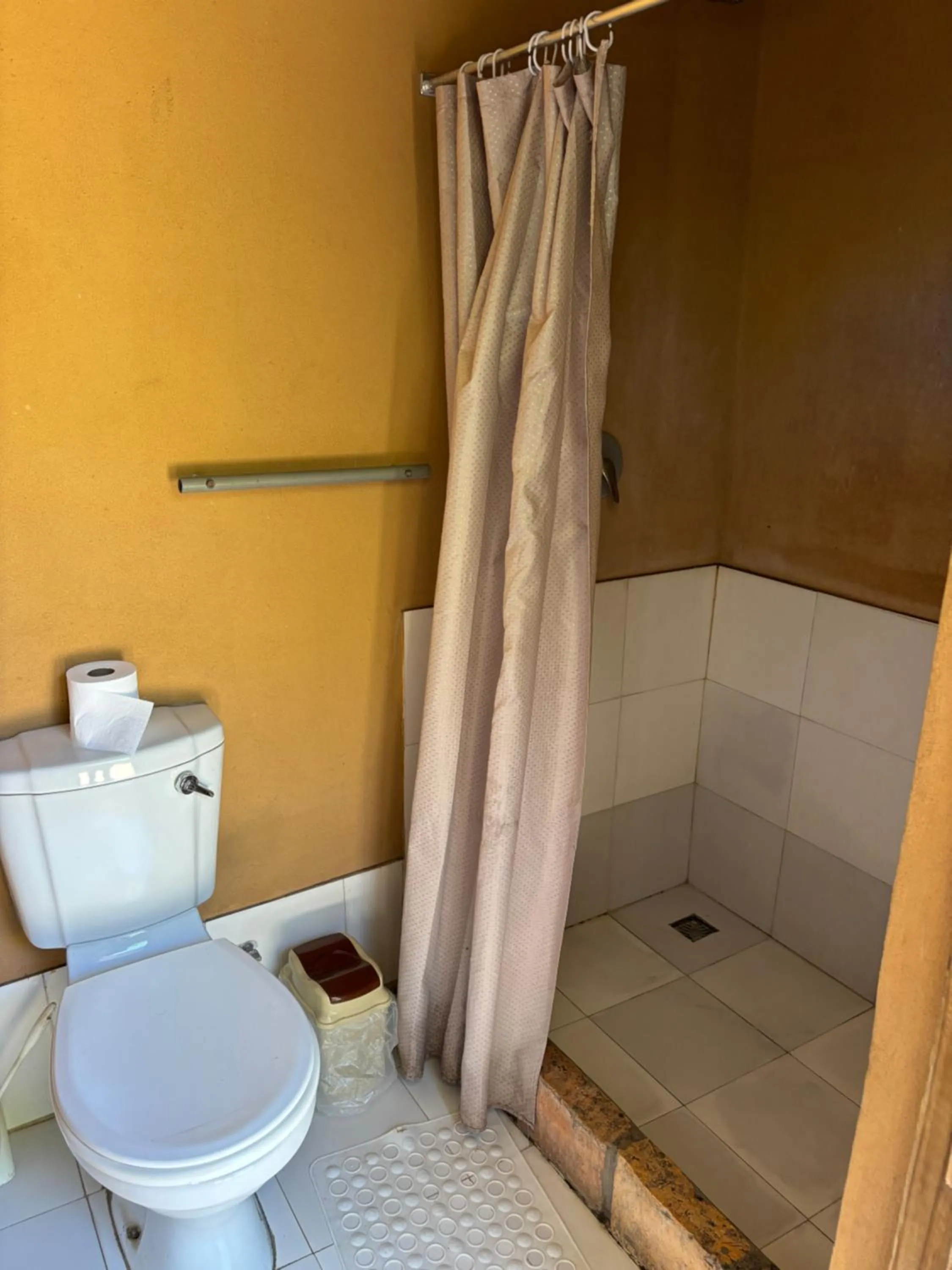 Bathroom in Mozambeat Motel