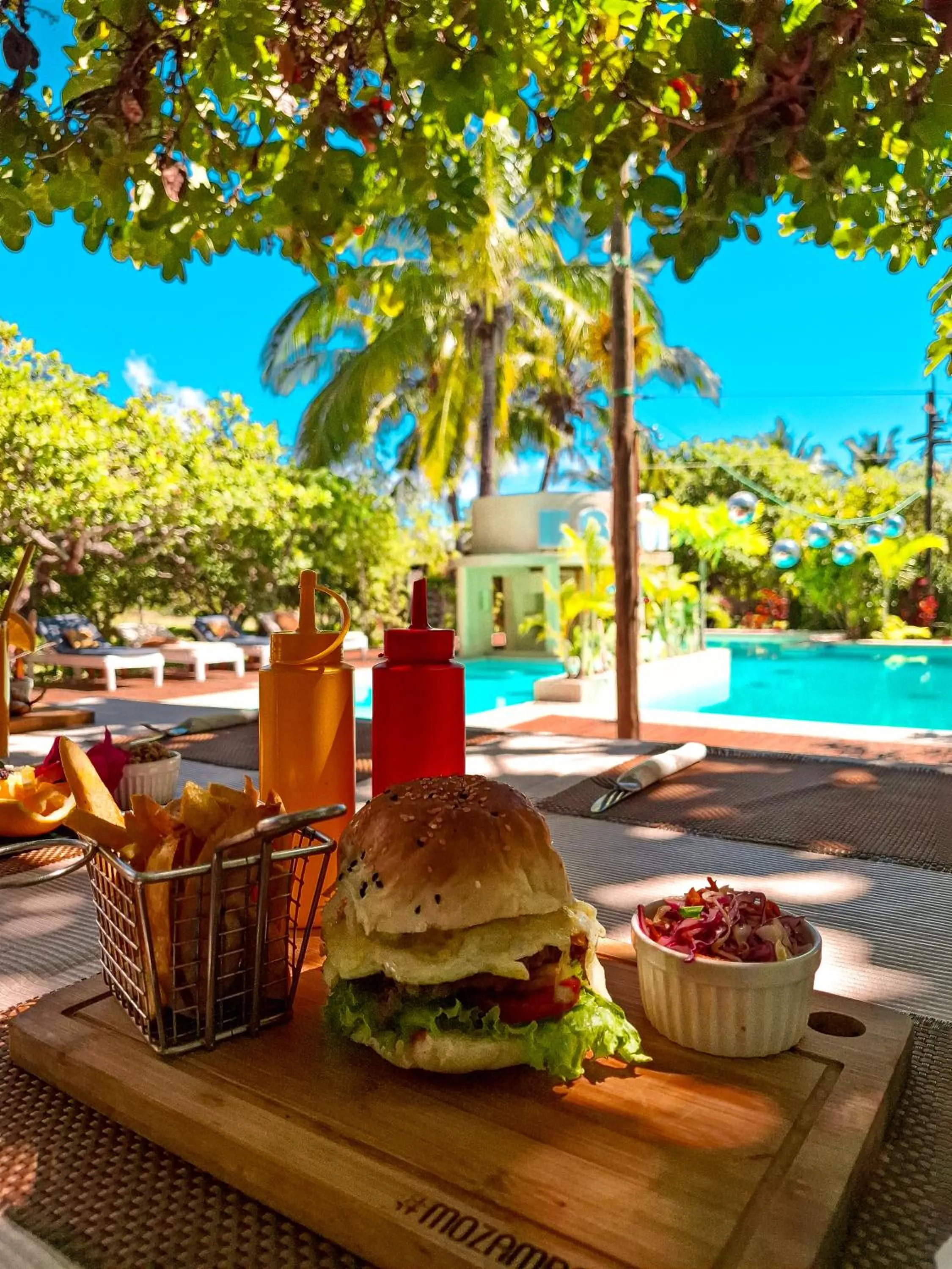 Food in Mozambeat Motel