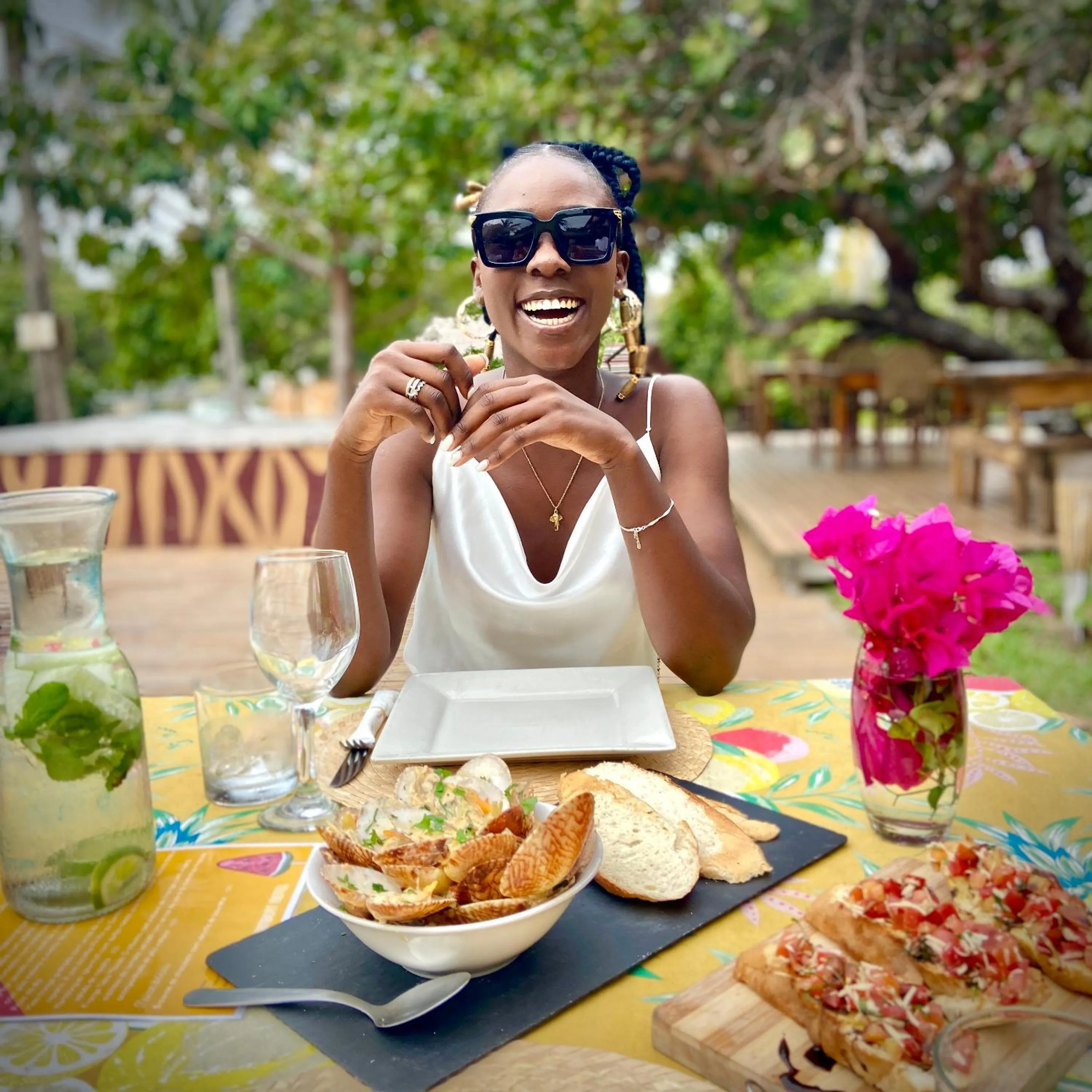 Food and drinks in Mozambeat Motel