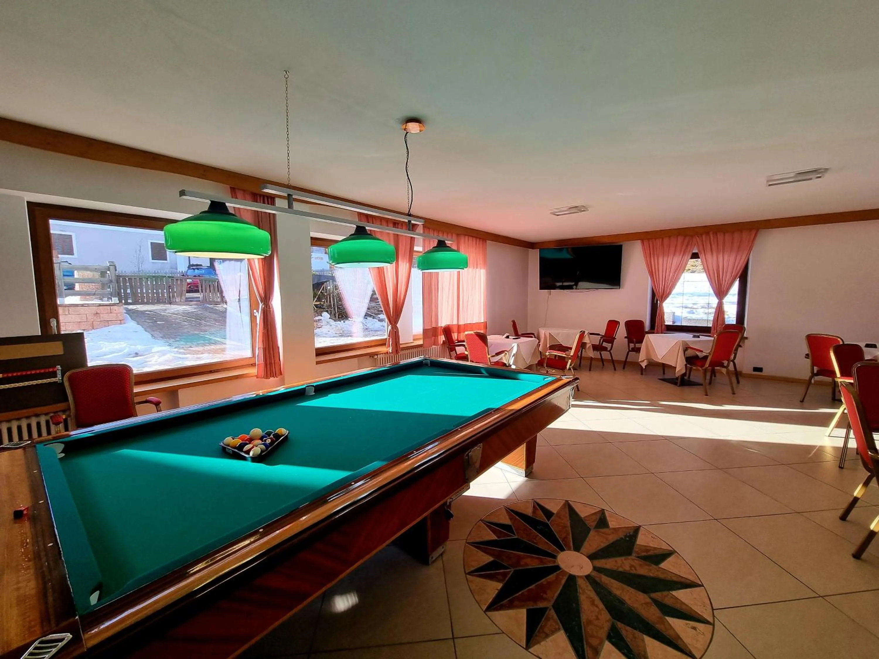 Billiard in Hotel Pizboè