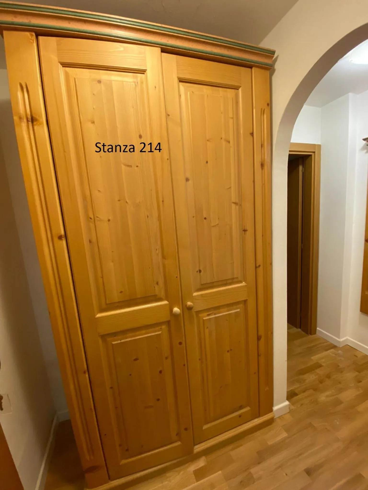 wardrobe in Hotel Pizboè