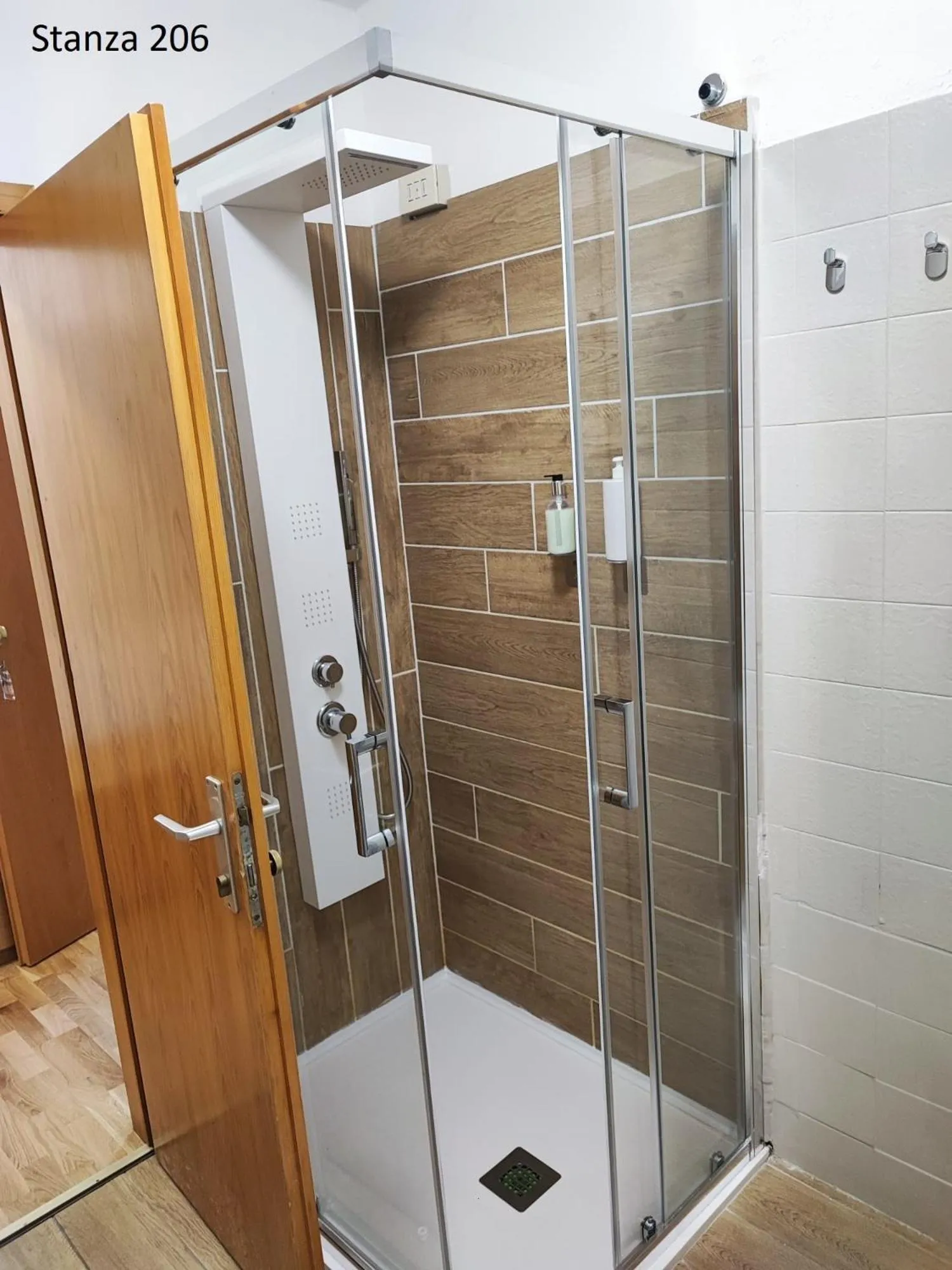 Bathroom in Hotel Pizboè