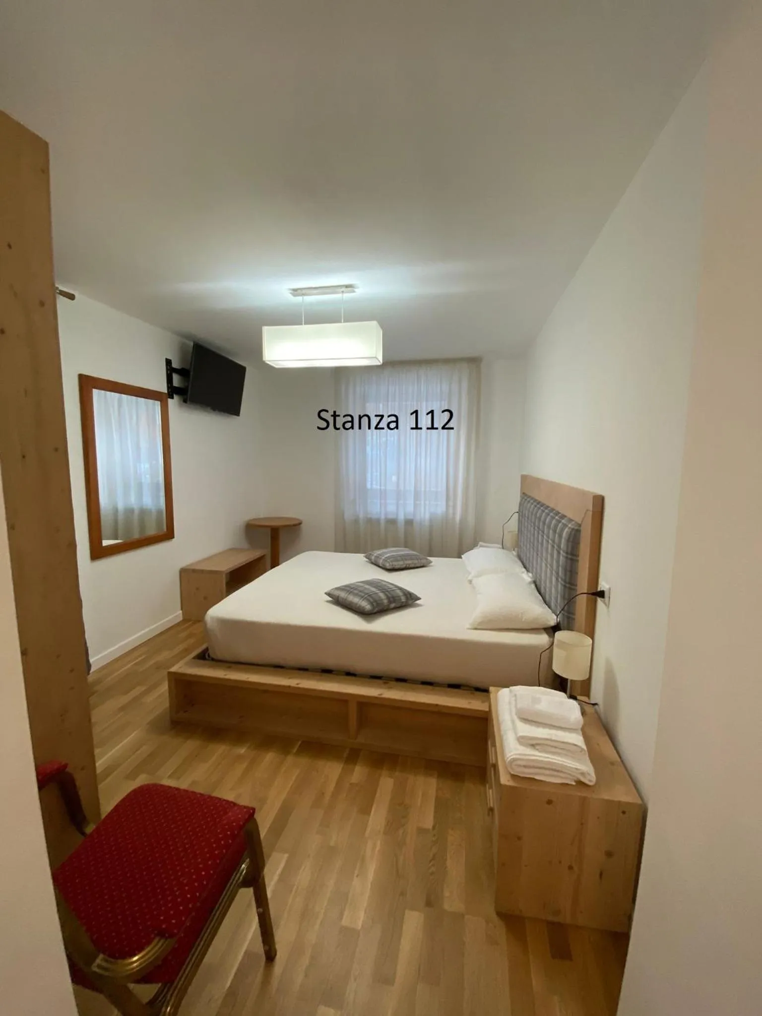 Photo of the whole room, Bed in Hotel Pizboè