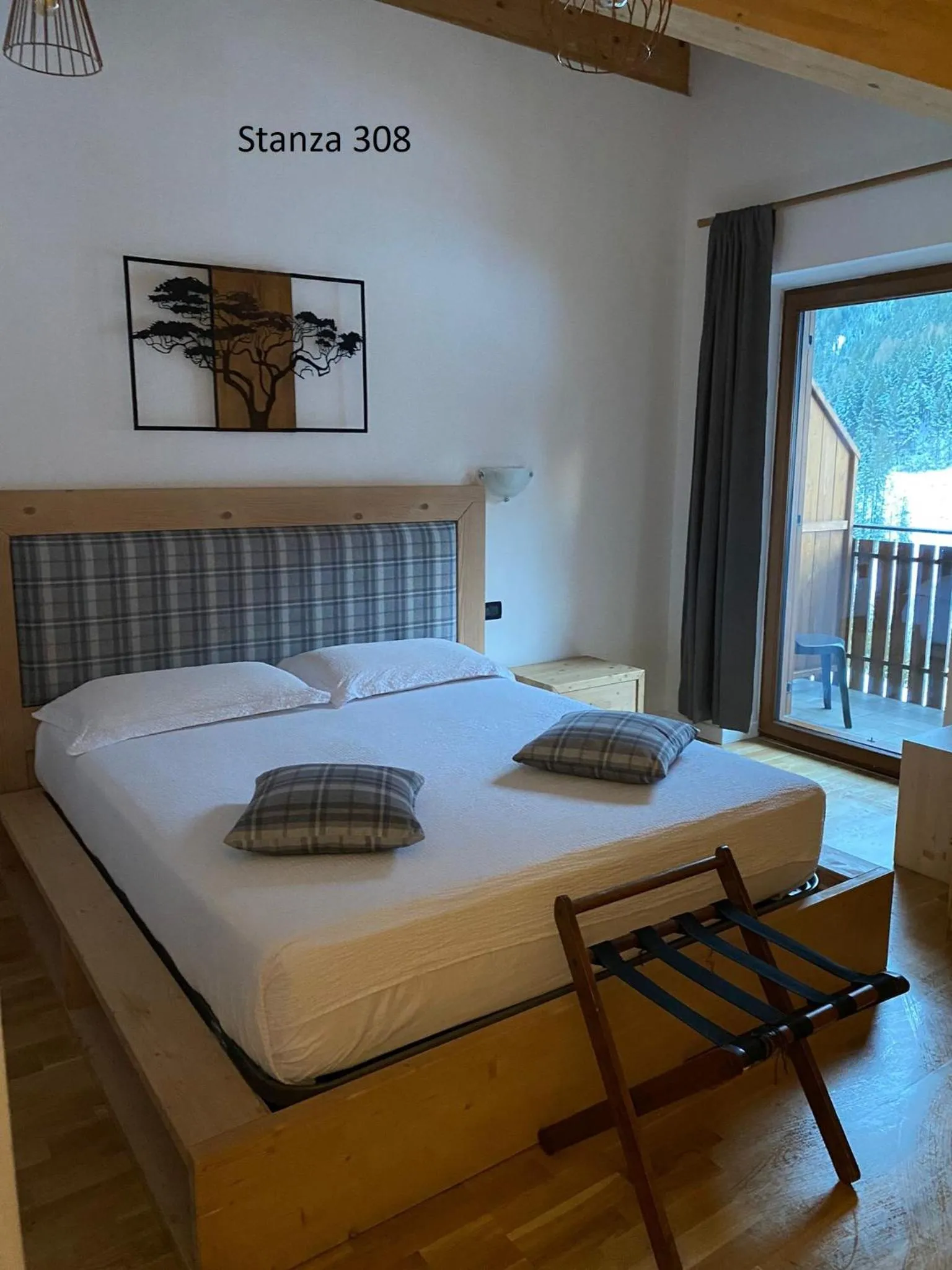 Bed in Hotel Pizboè