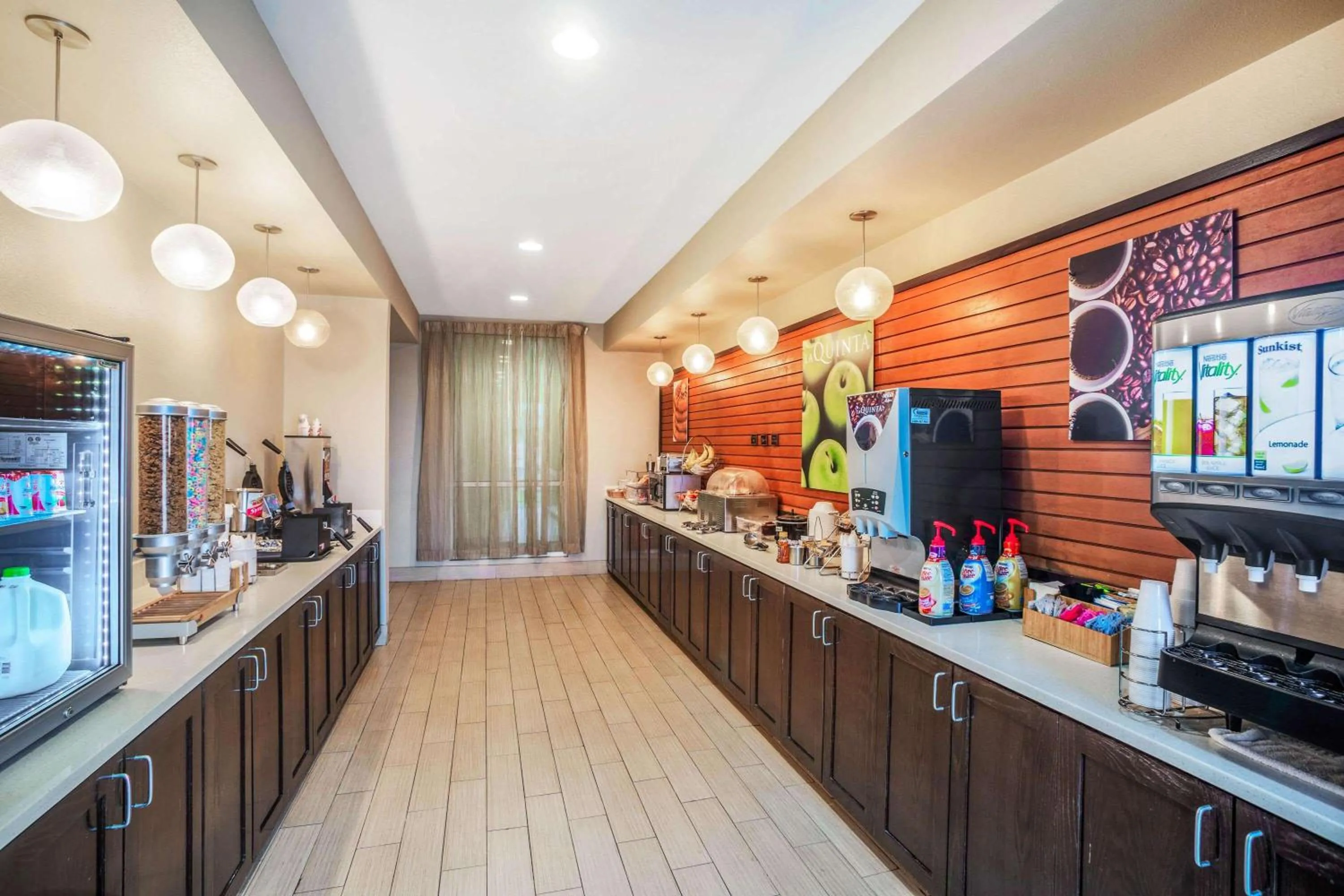 Restaurant/places to eat in La Quinta by Wyndham Beeville