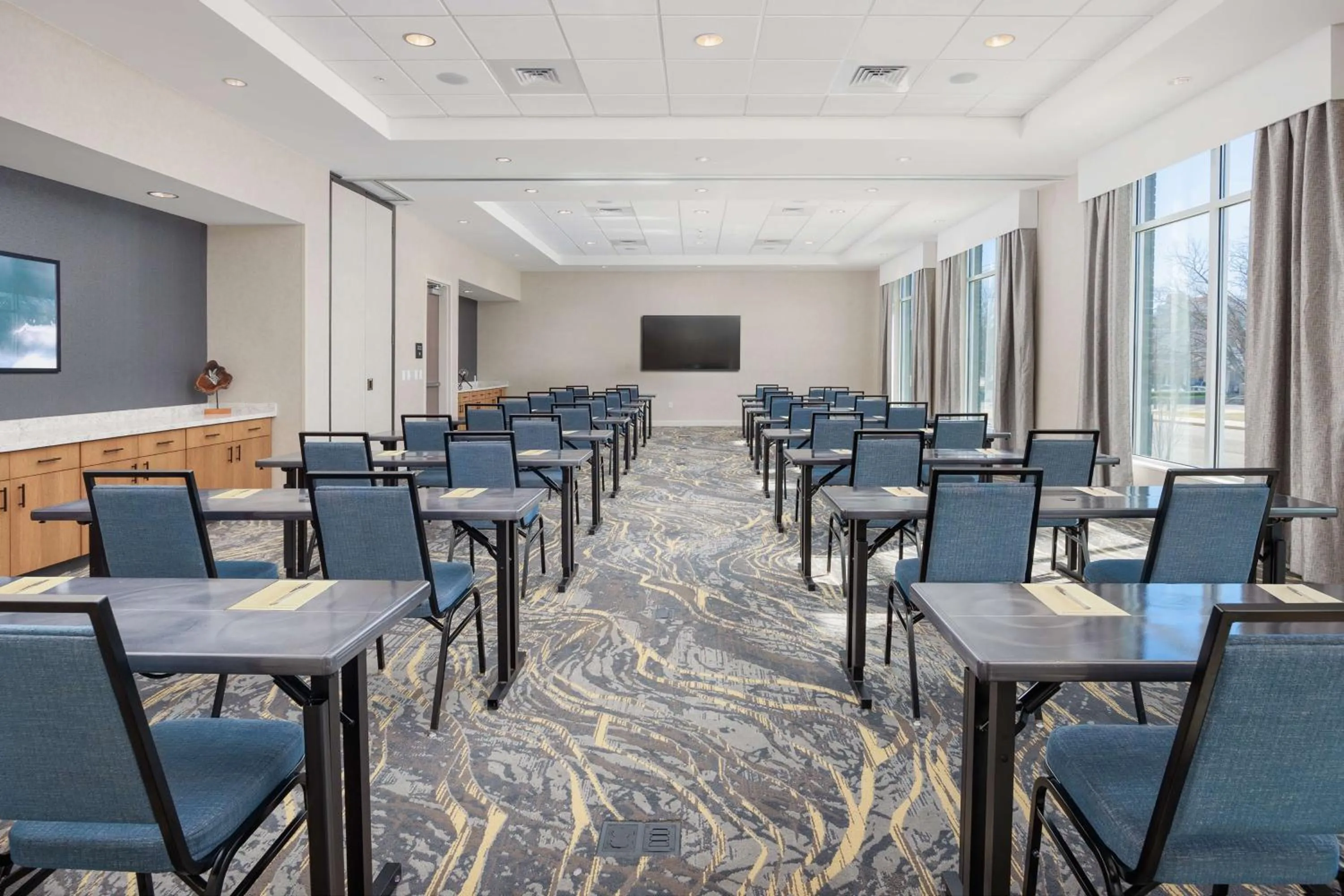 Meeting/conference room in Hampton Inn & Suites Huntsville Downtown, Al
