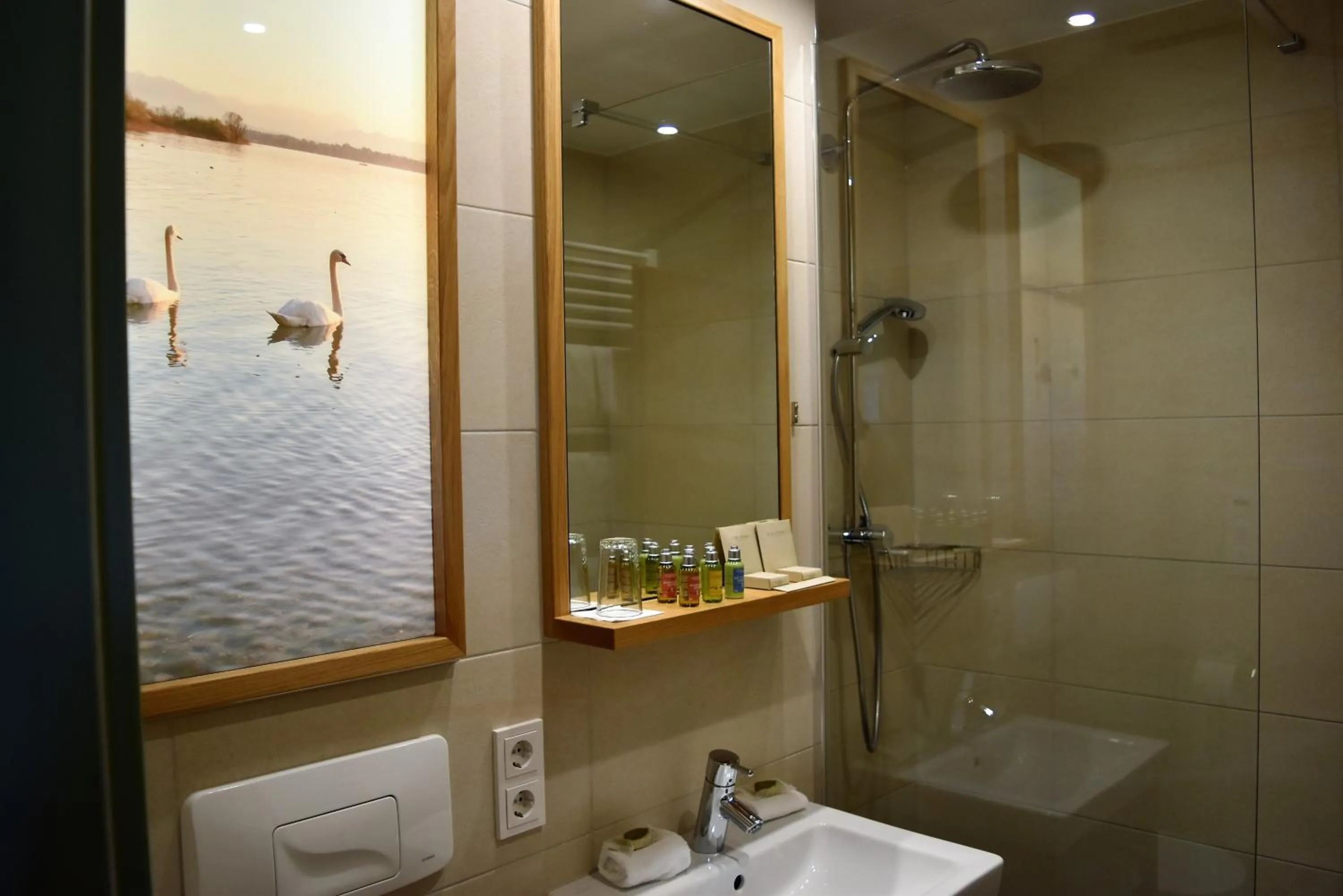 Bathroom in Marina Hotel am Starnberger See