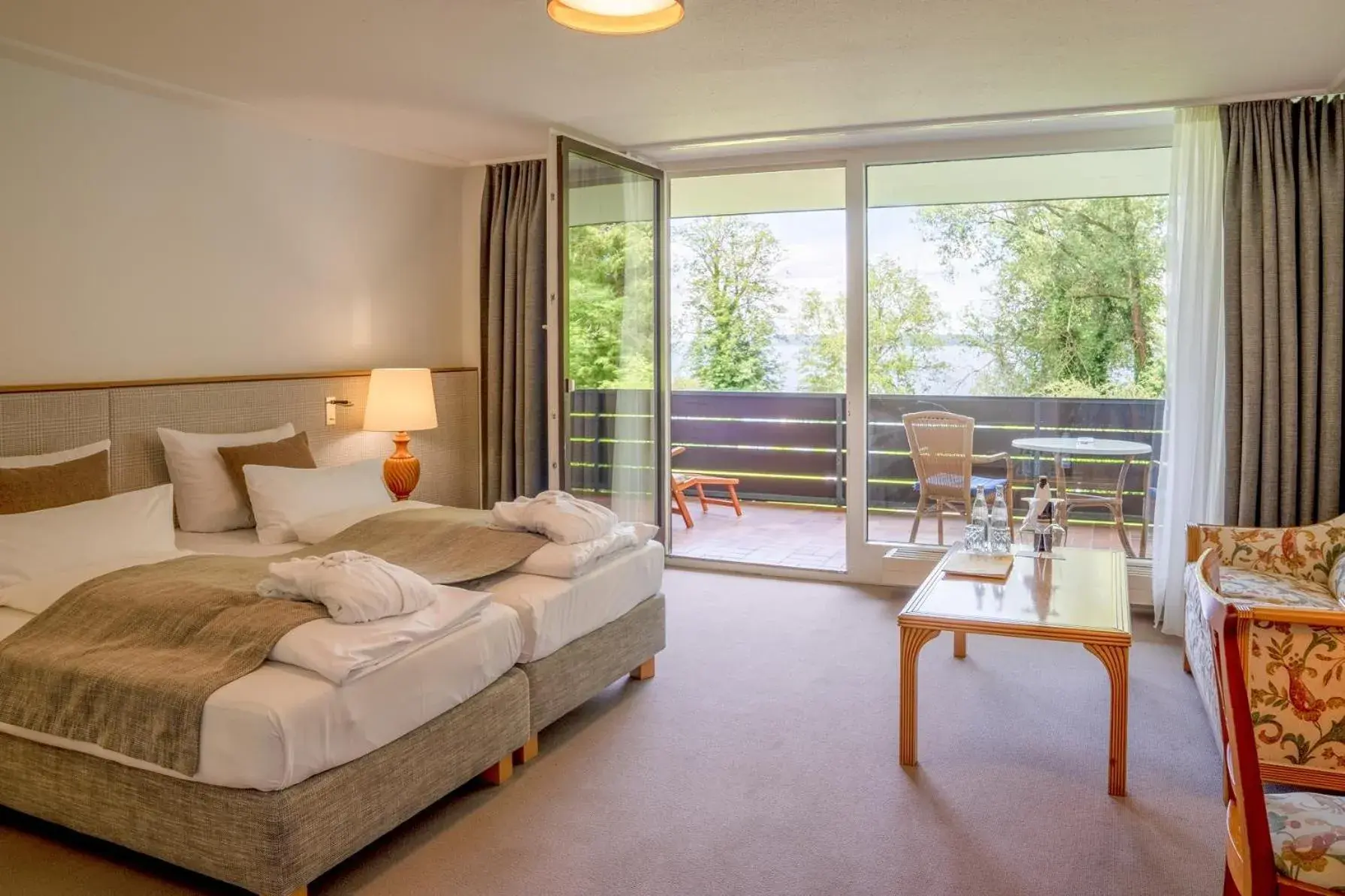 Comfort Room with Lake View - single occupancy in Marina Hotel am Starnberger See Comfort Room with Lake View - single occupancy in Marina Hotel am Starnberger See