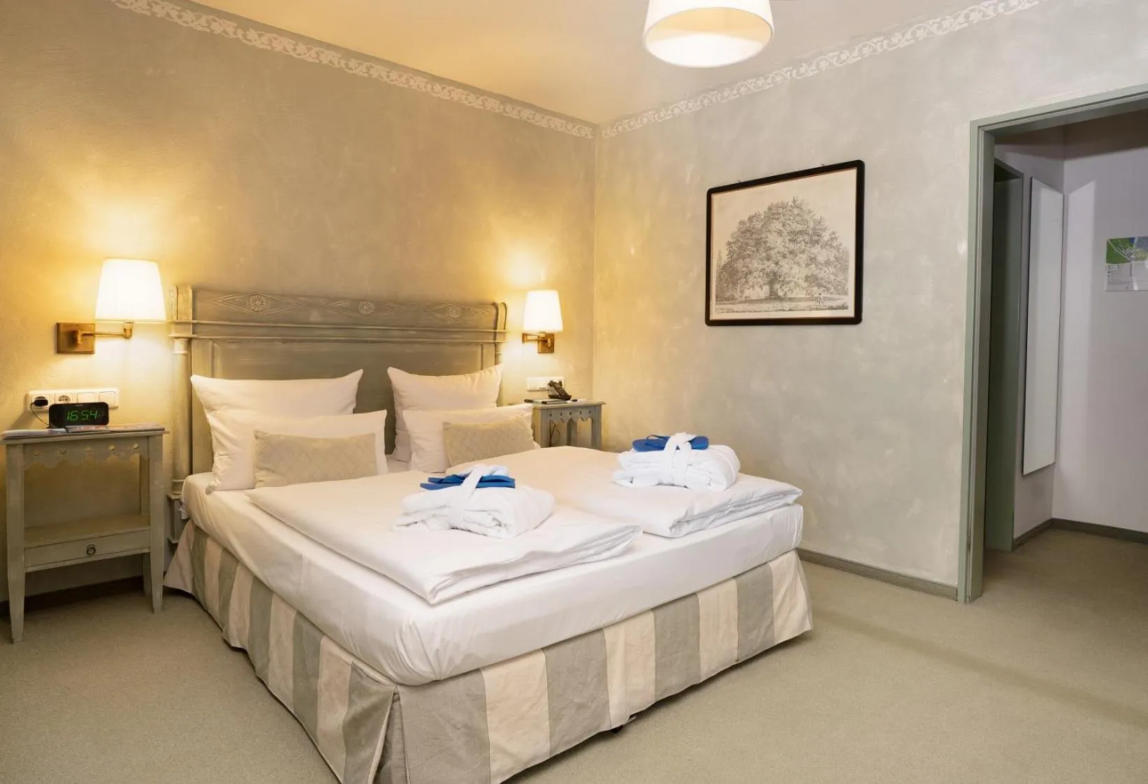 Bed in Marina Hotel am Starnberger See