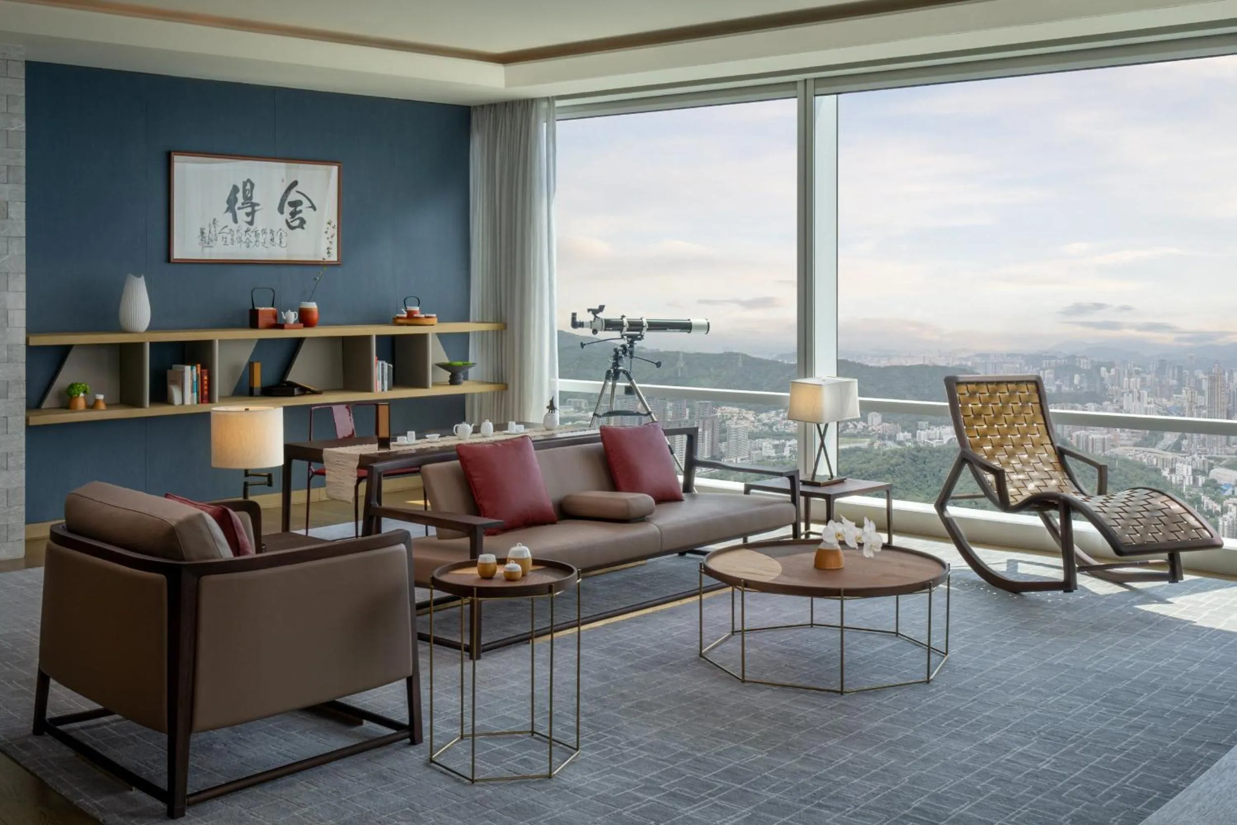 Bedroom in Mandarin Oriental, Shenzhen
