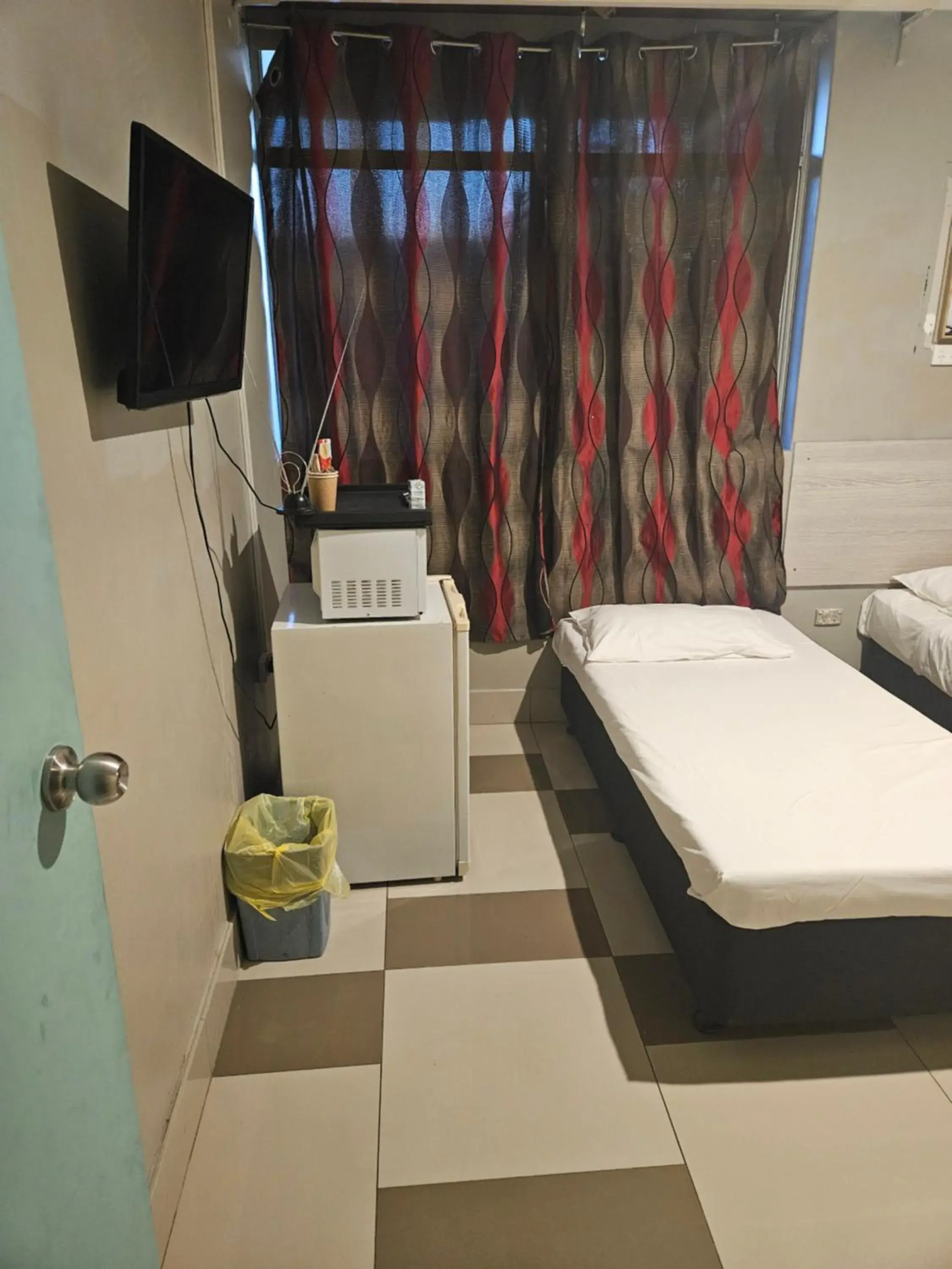 Standard Double Room with Shared Bathroom in Perth City Motel Standard Double Room with Shared Bathroom in Perth City Motel