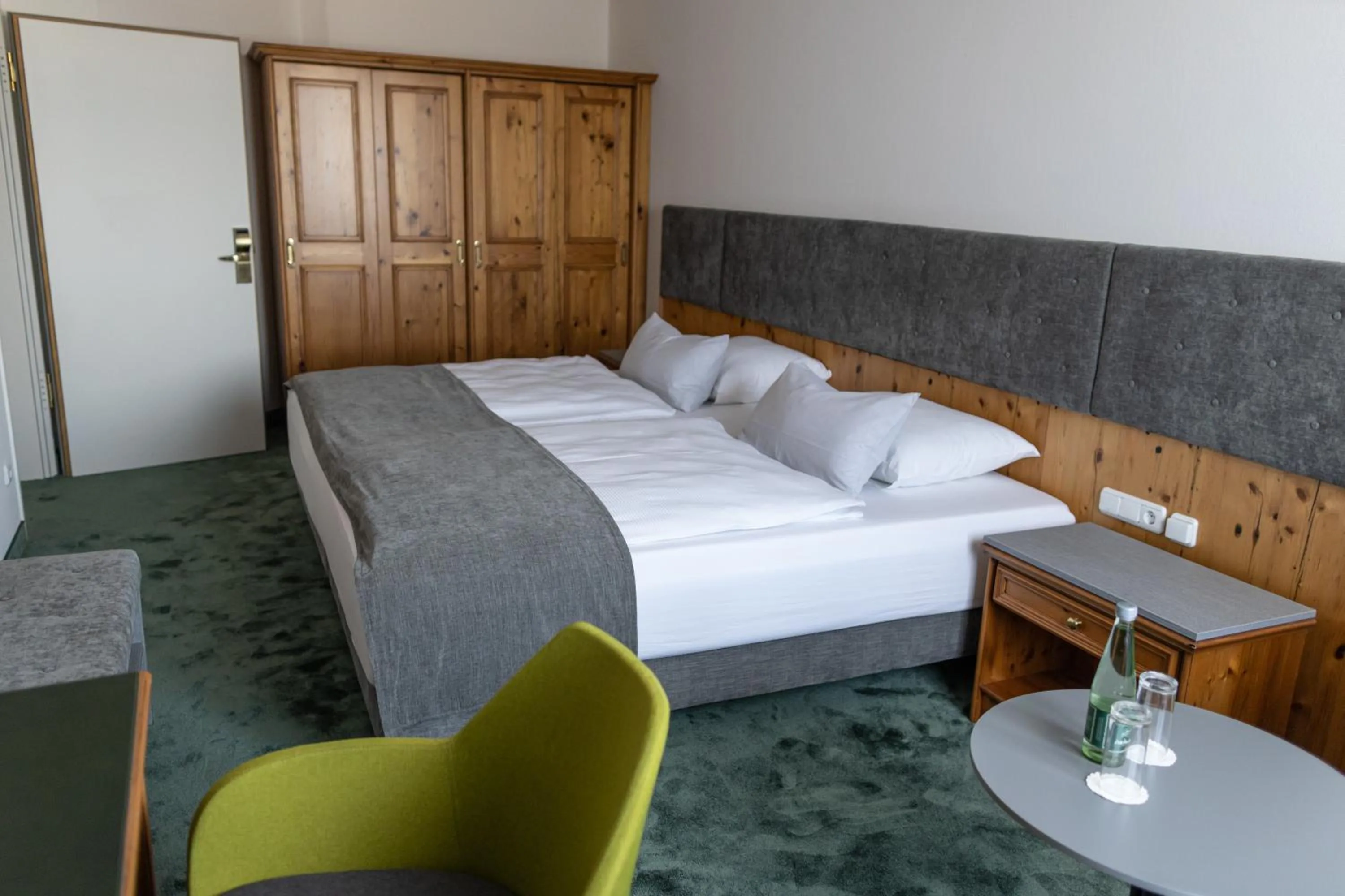 Bedroom, Bed in Hotel & Spa Gut Matheshof, BW Signature Collection