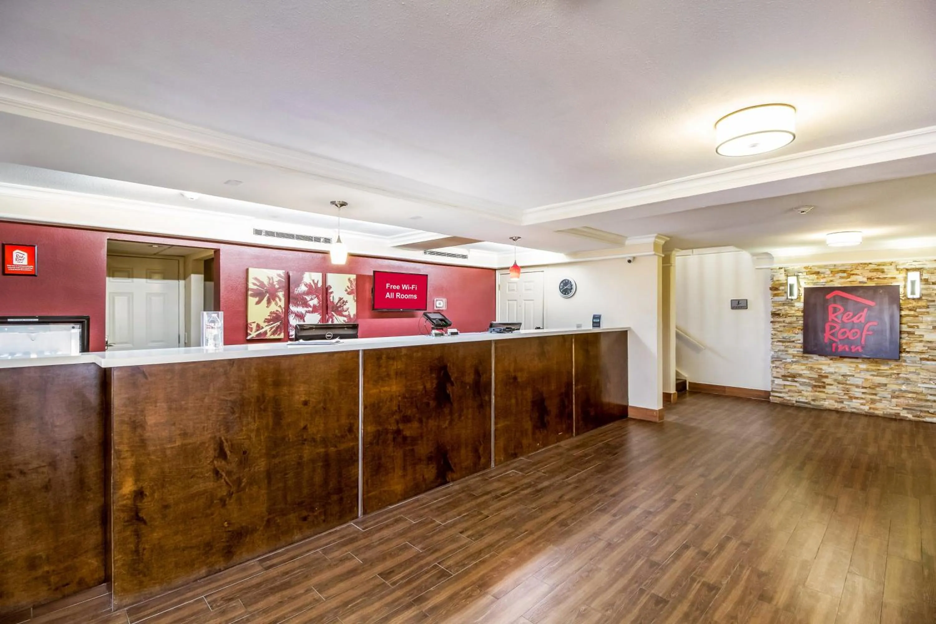 Lobby or reception in Red Roof Inn Houston East I-10