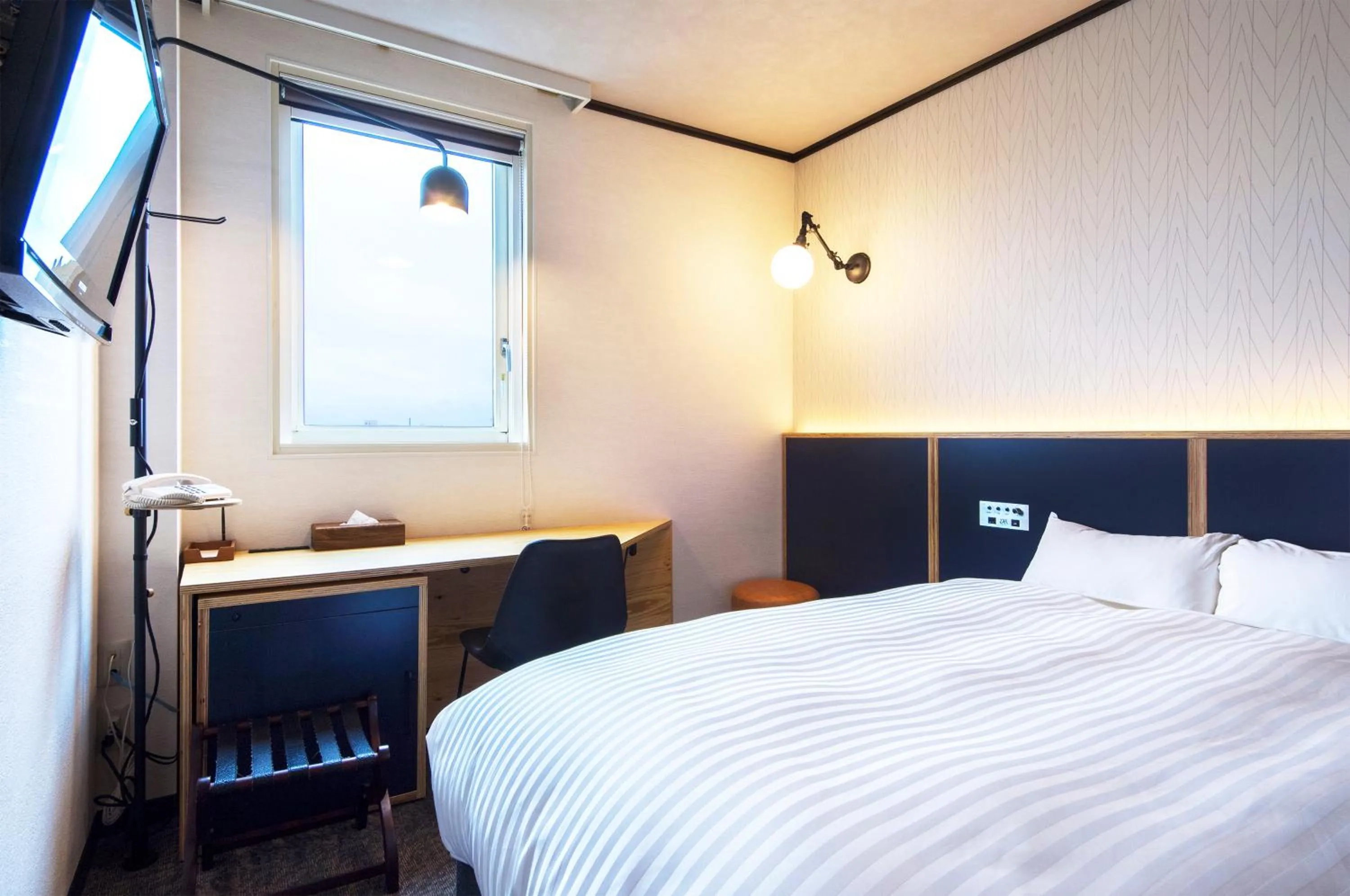 Photo of the whole room, Bed in TsukubaNoYu Urban Hotel