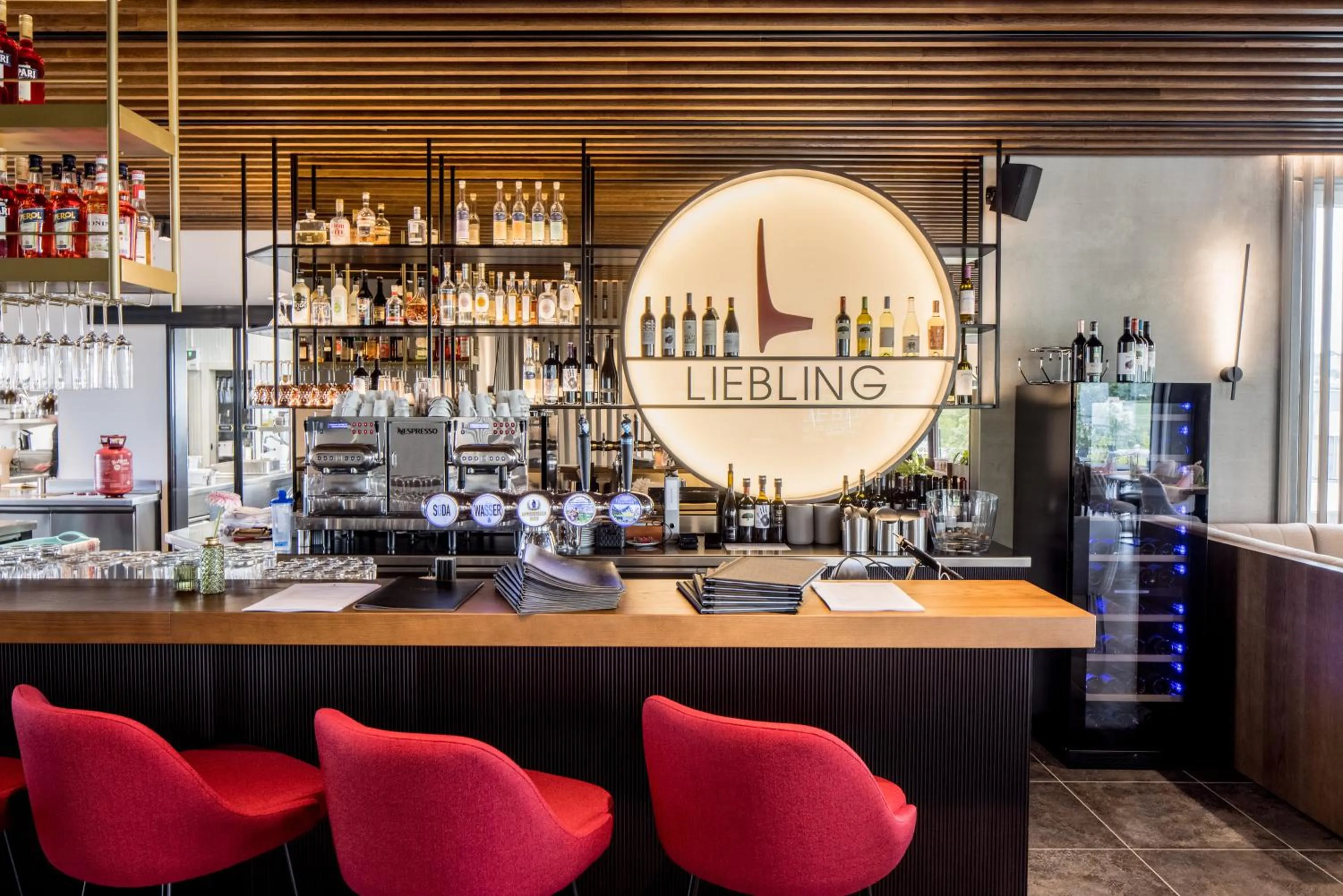 Restaurant/places to eat in MOOI Apartments Schlieren