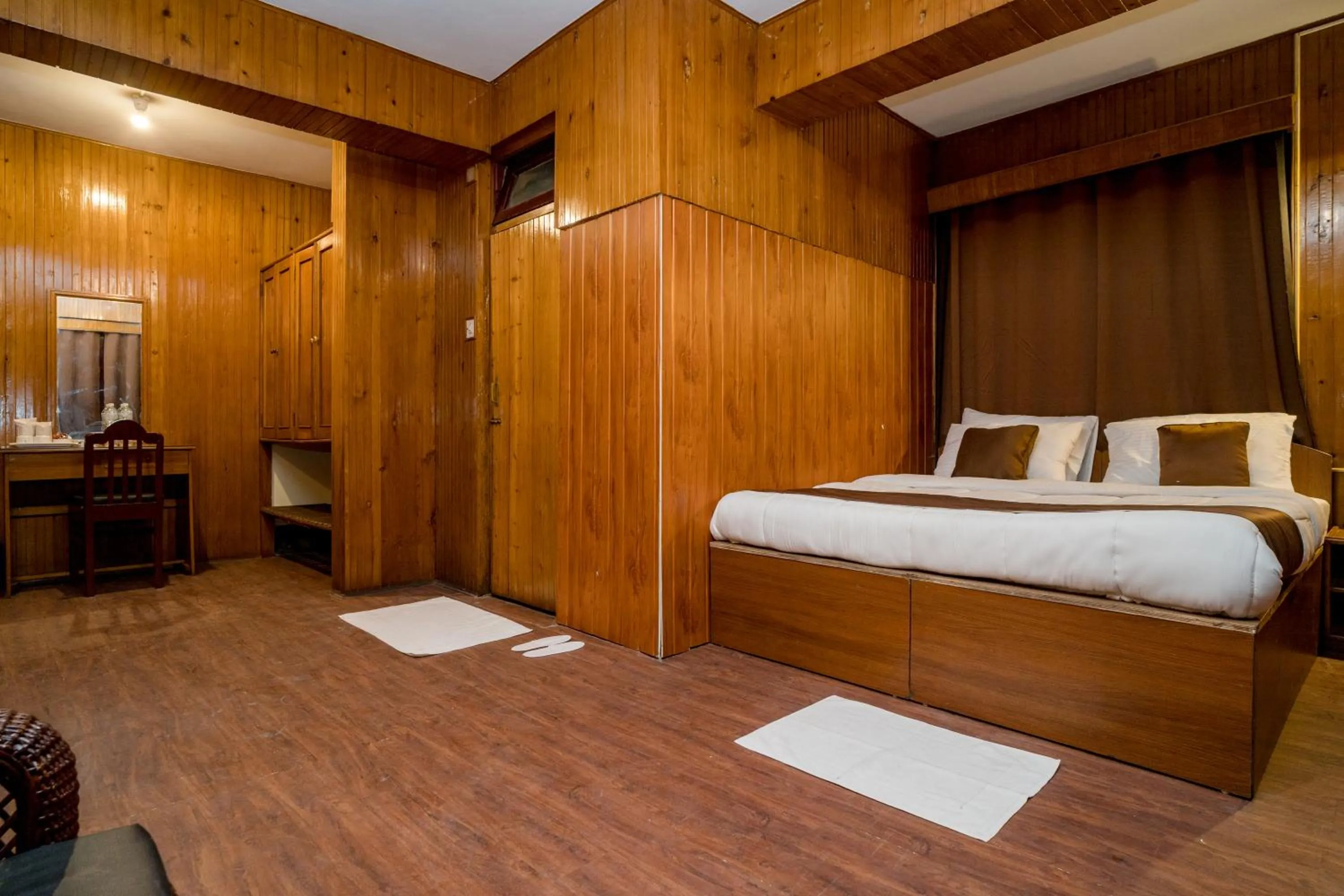 Bed in Magpie Mall Road Residency (MG Marg)