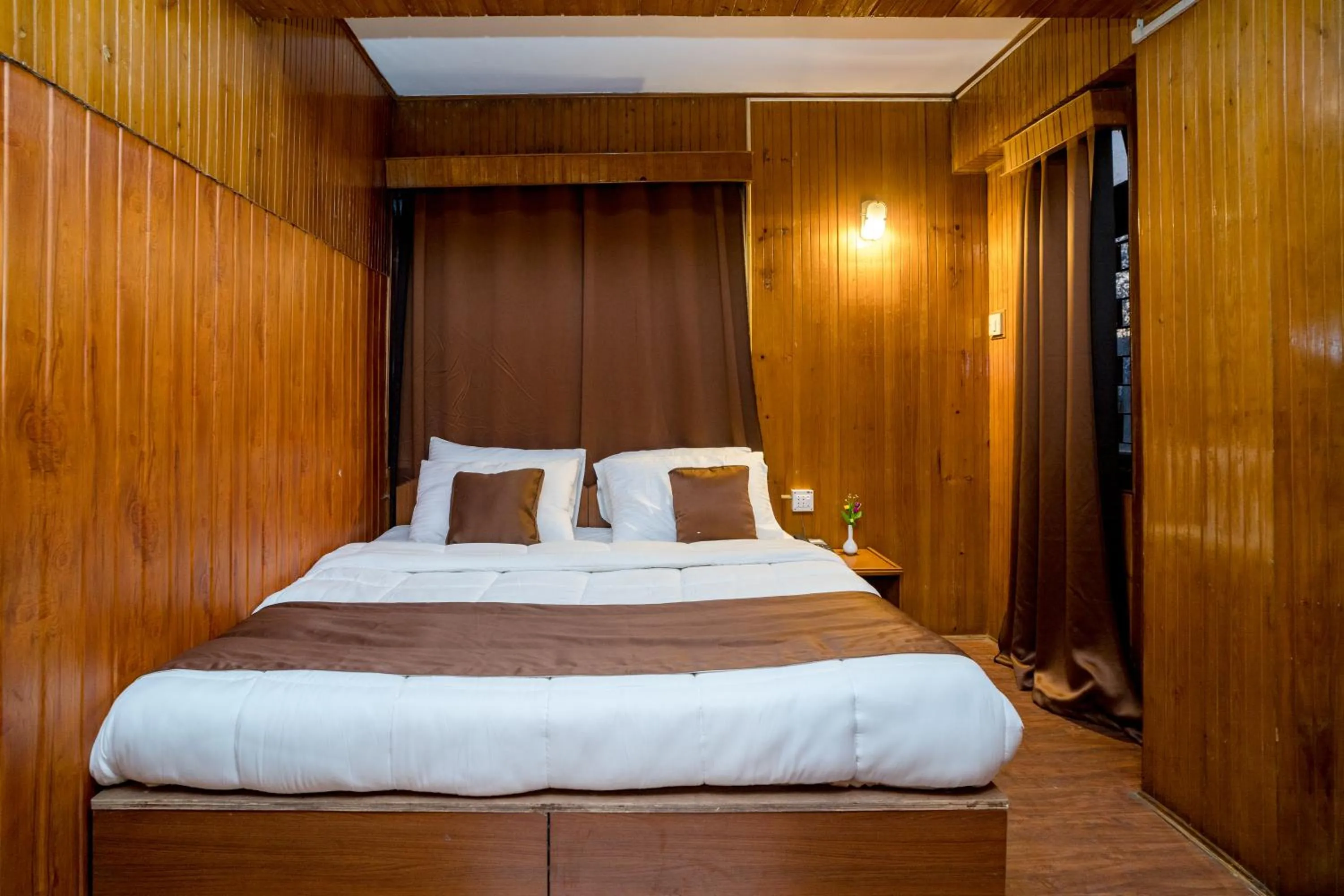 Bed in Magpie Mall Road Residency (MG Marg)