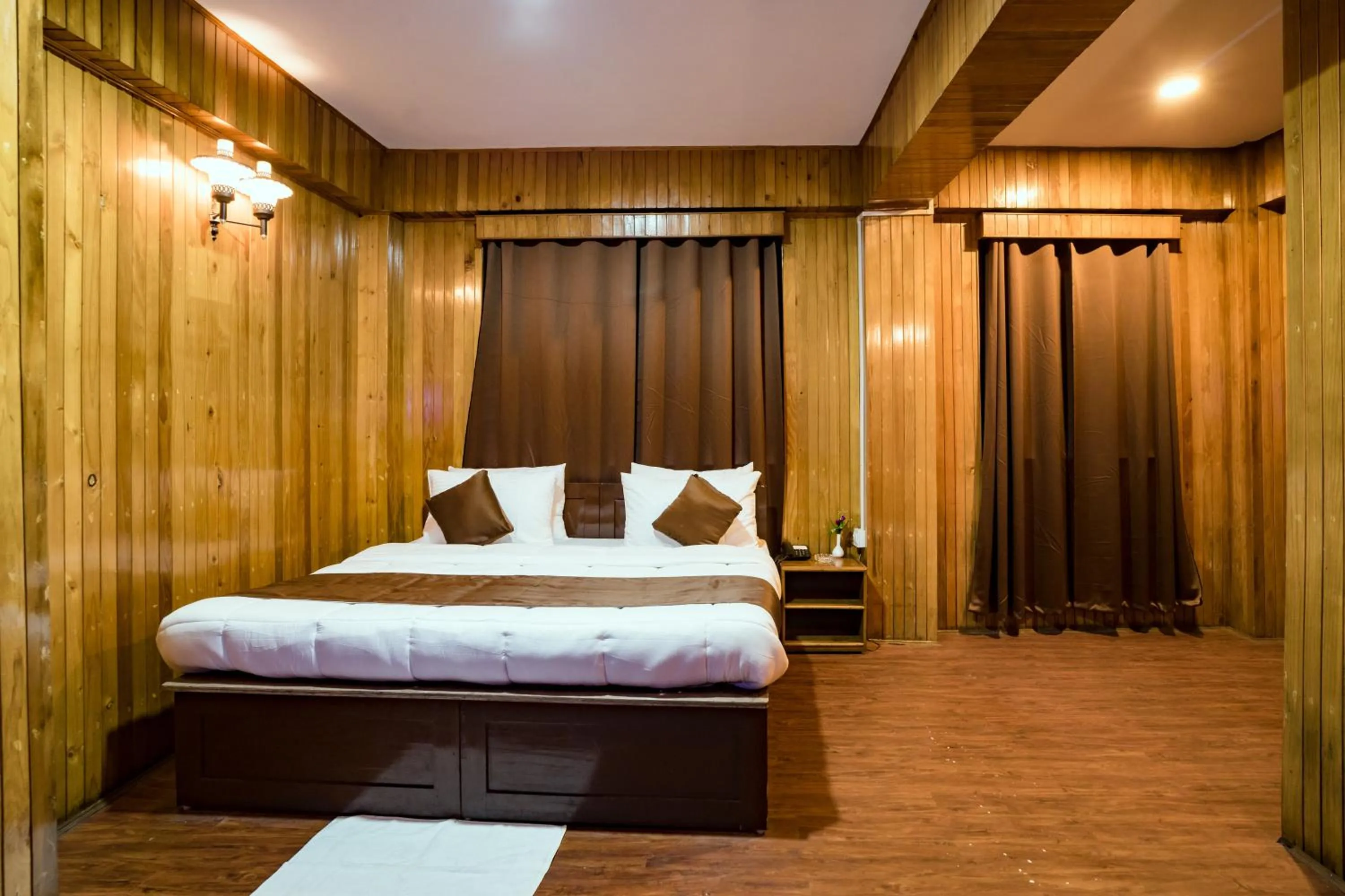 Bed in Magpie Mall Road Residency (MG Marg)