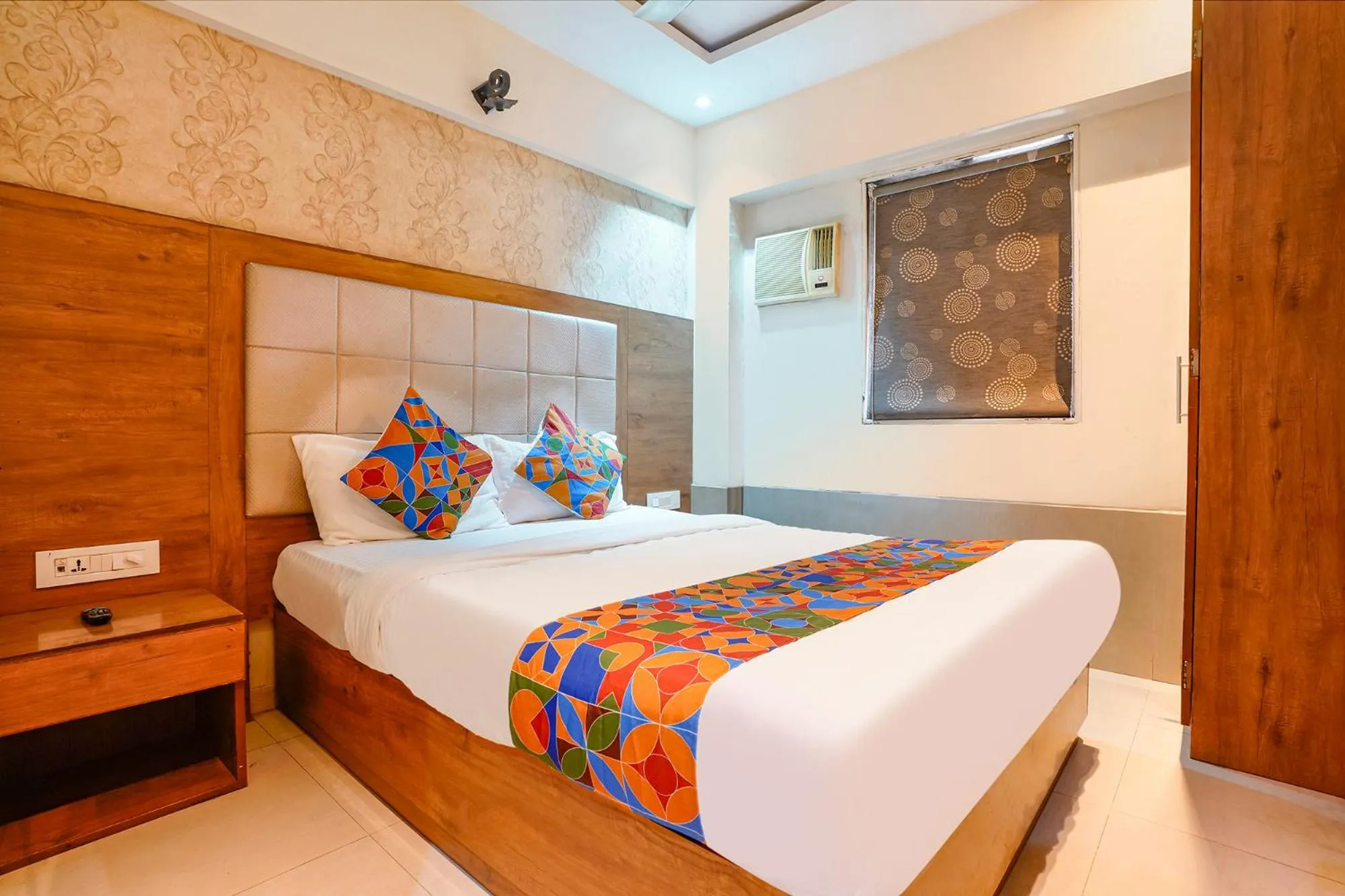 Bed in FabHotel Regal Inn - In Sahar Road