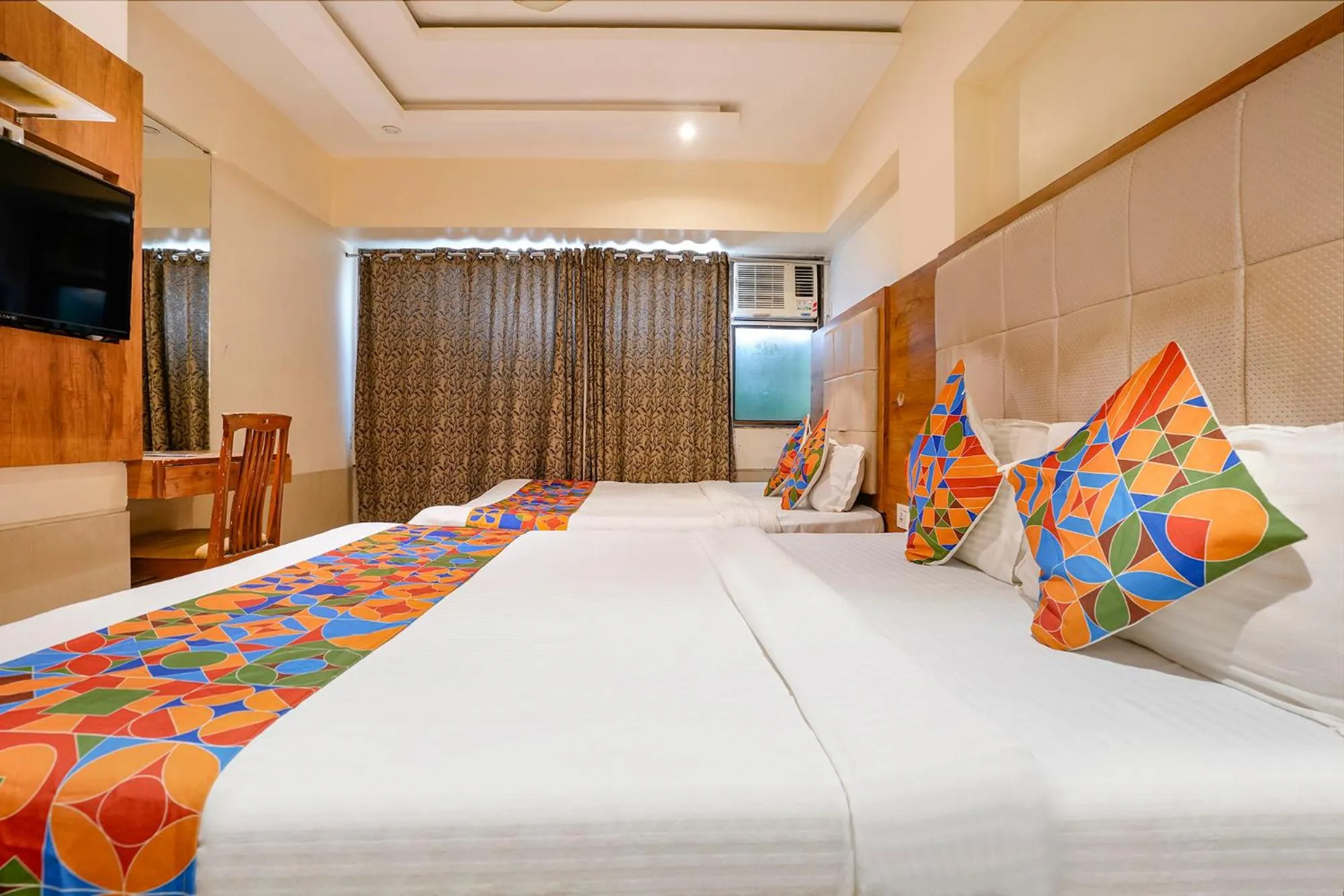Bed in FabHotel Regal Inn - In Sahar Road