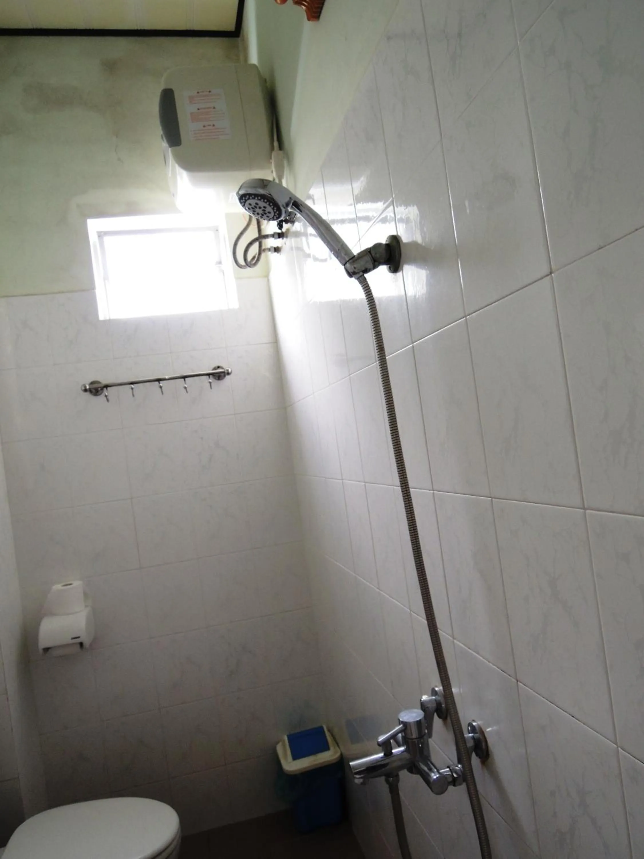 Bathroom in Hien Luong Hotel