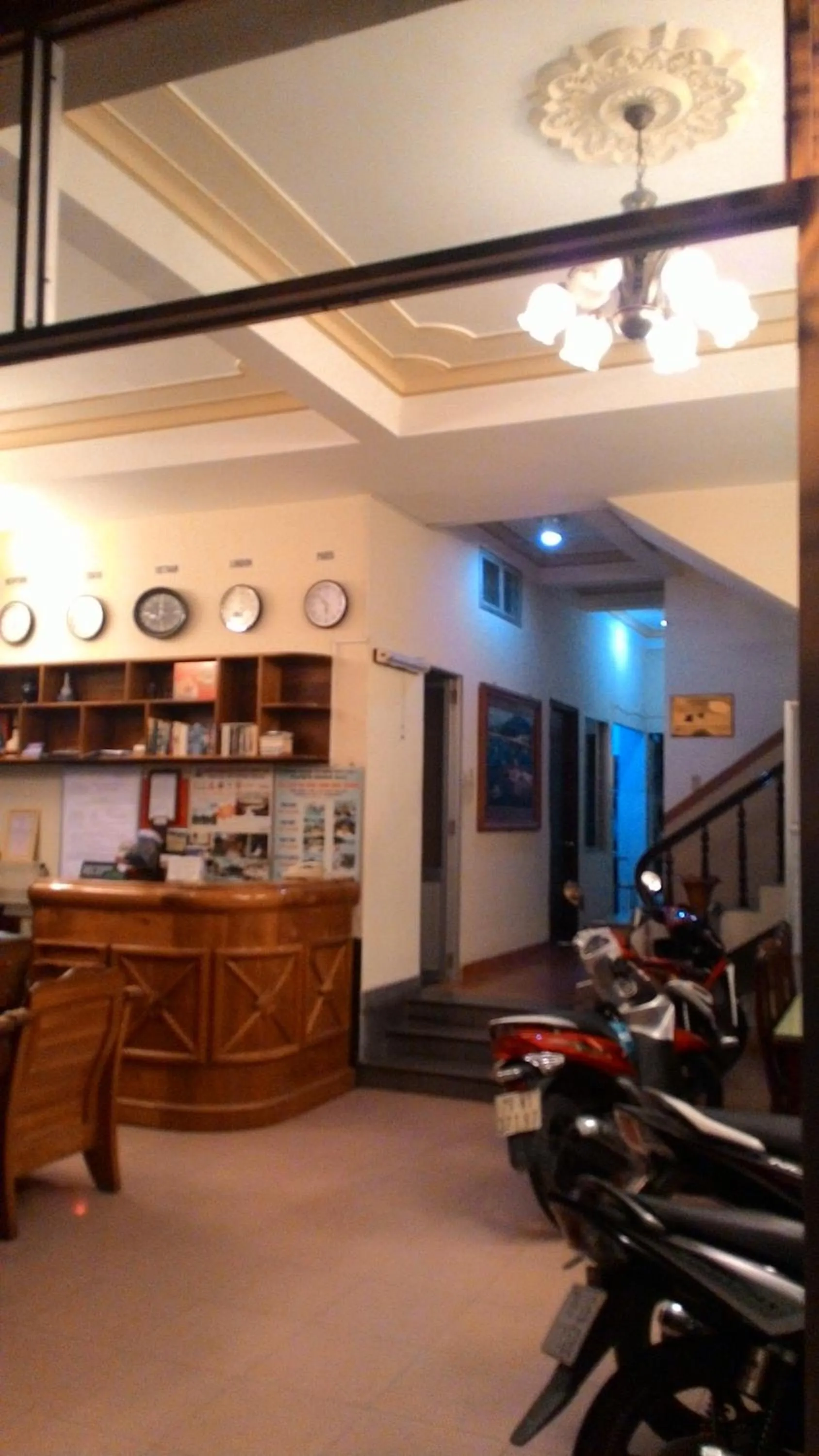 Communal lounge/ TV room in Hien Luong Hotel