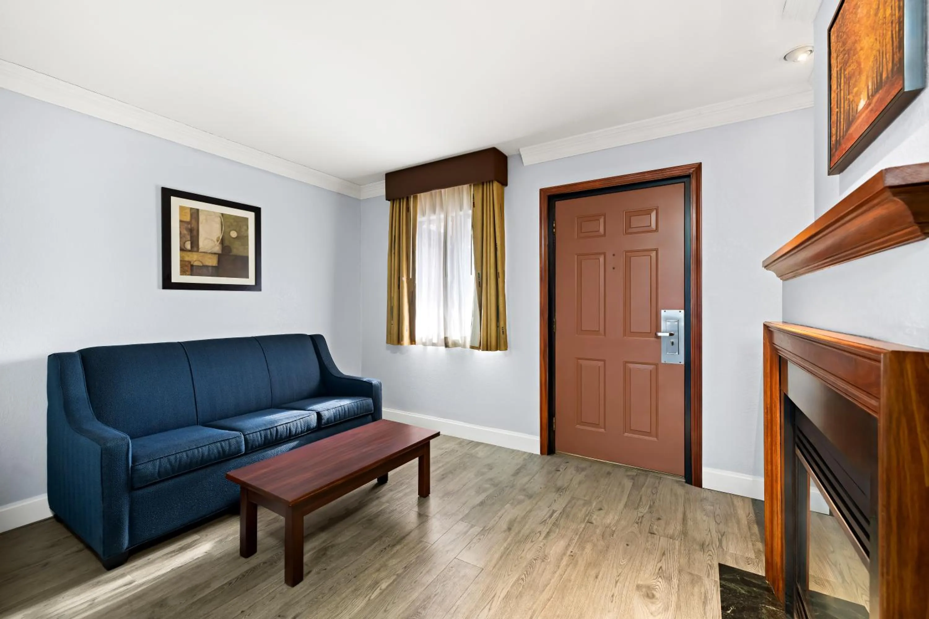 Living room in Village Haven Inn & Extended Stay