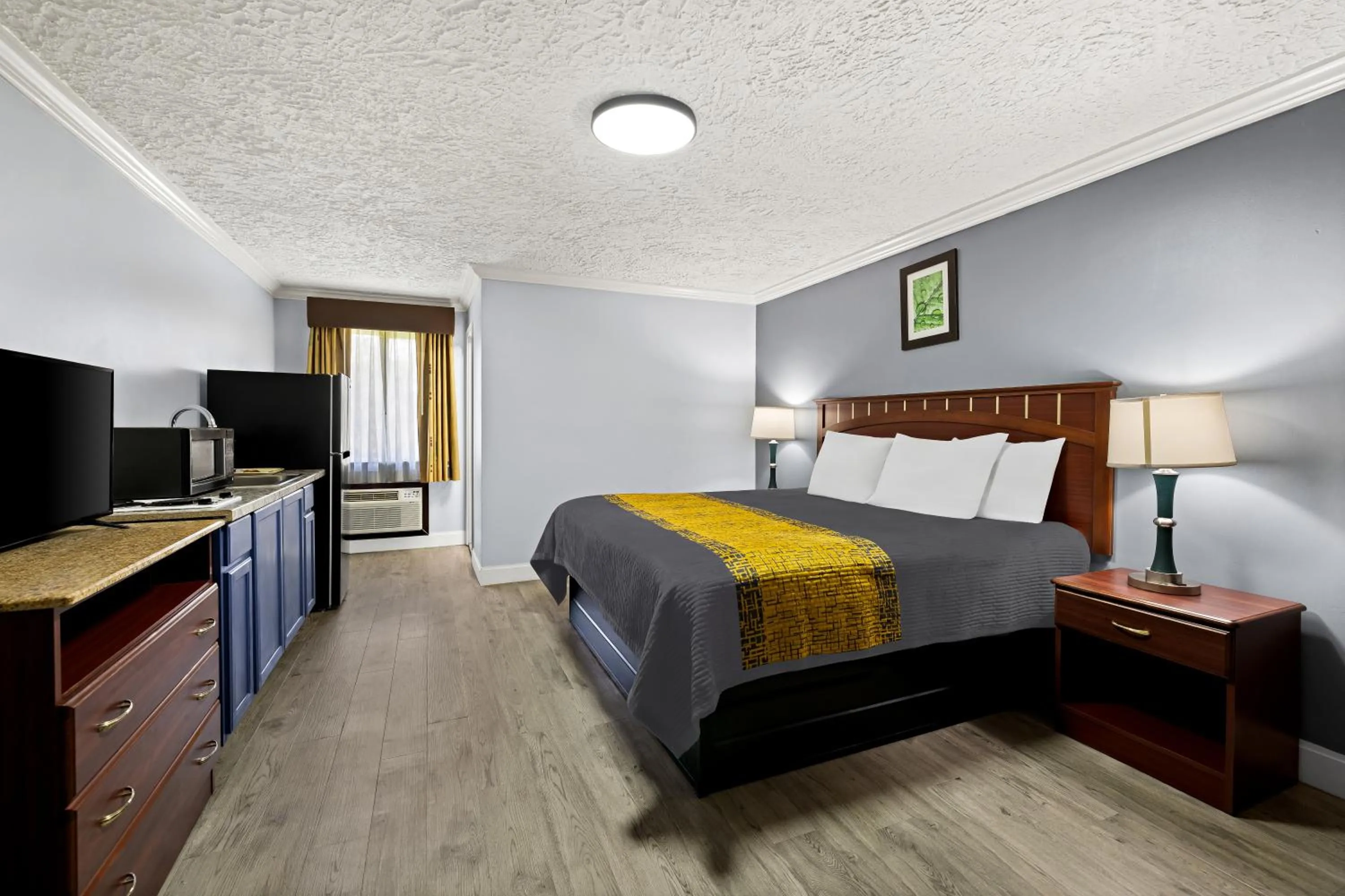 Bedroom, Bed in Village Haven Inn & Extended Stay