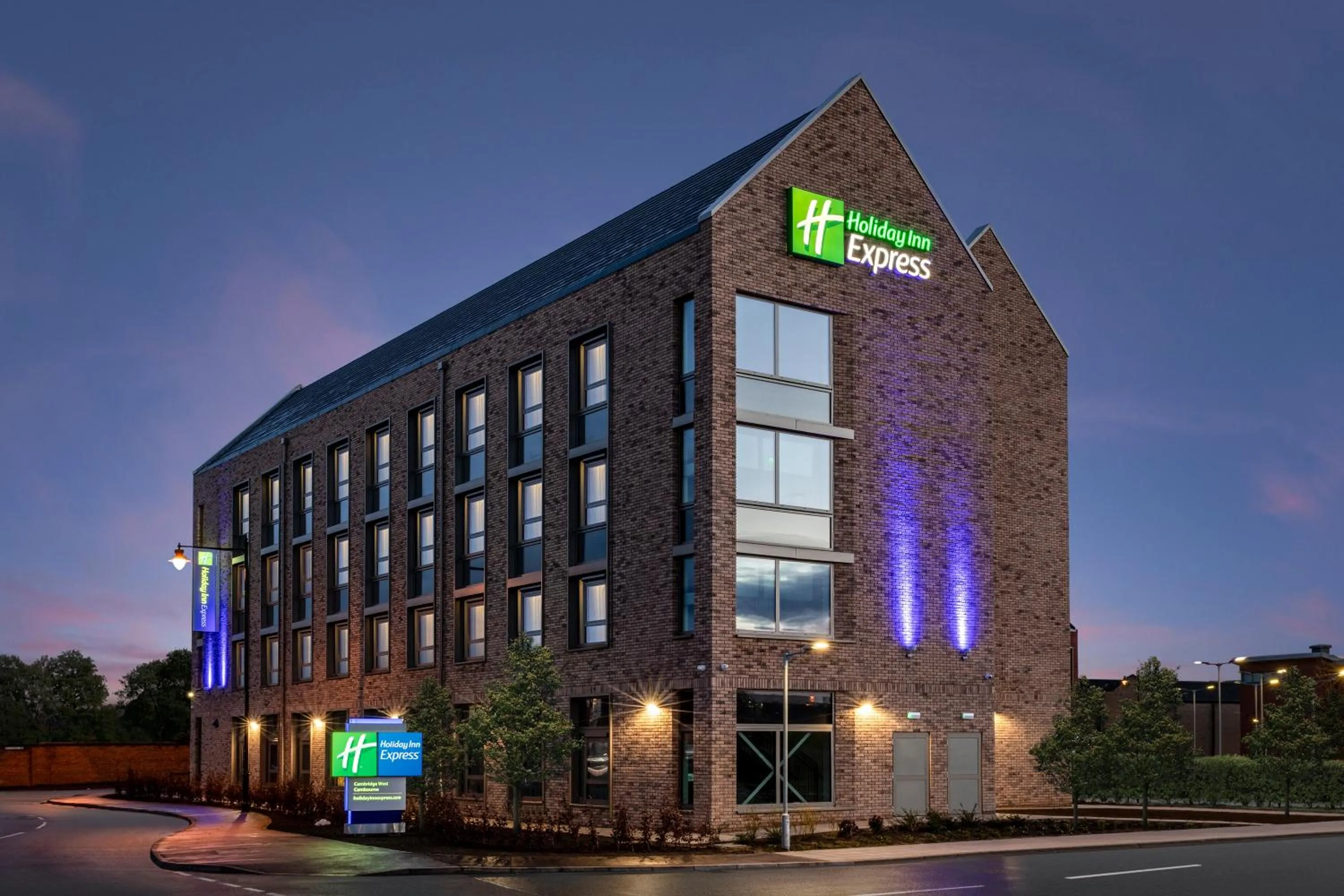 Property building in Holiday Inn Express Cambridge West - Cambourne by IHG