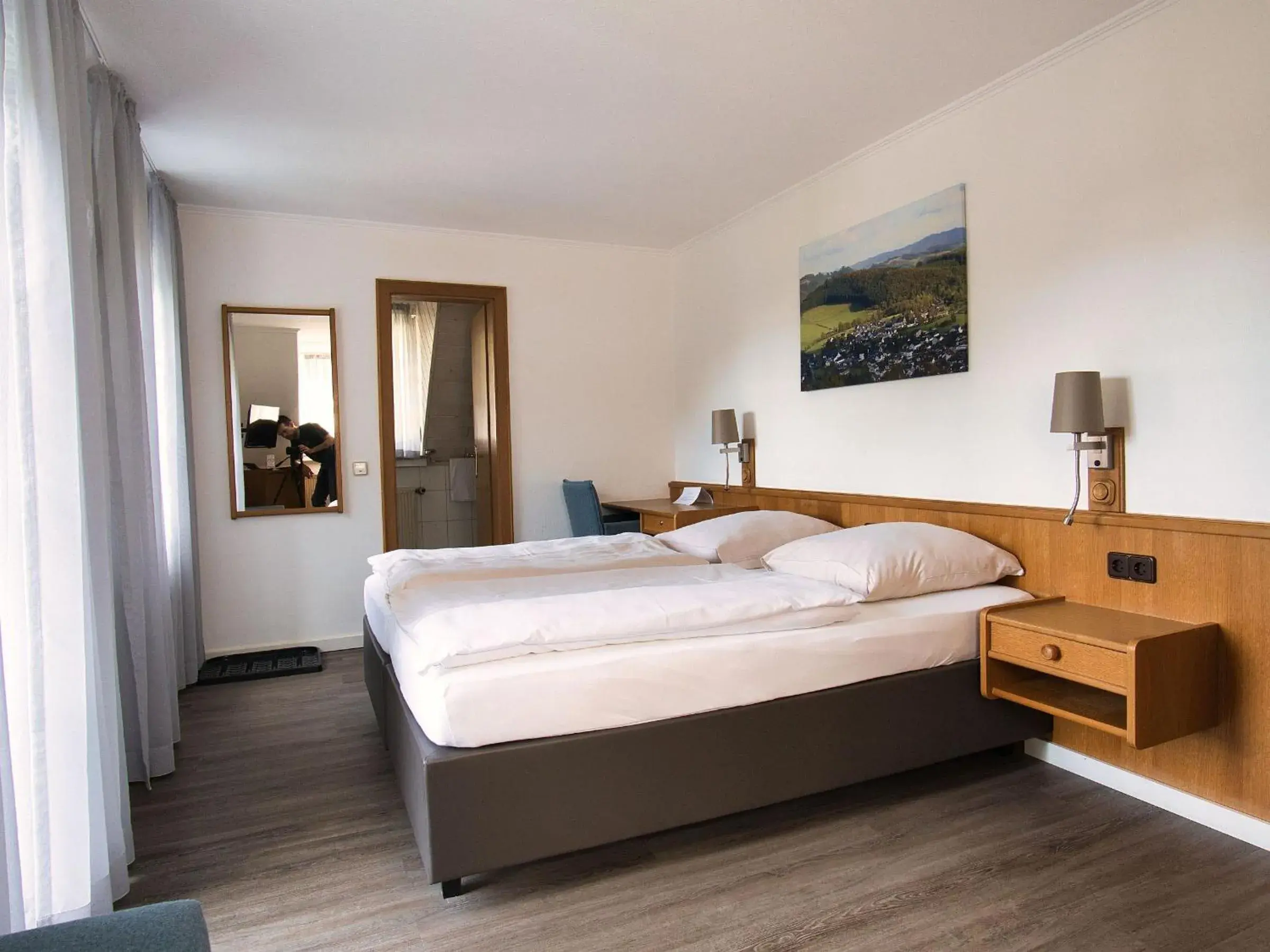 Double Room - single occupancy in Hotel Holländer Hof Double Room - single occupancy in Hotel Holländer Hof